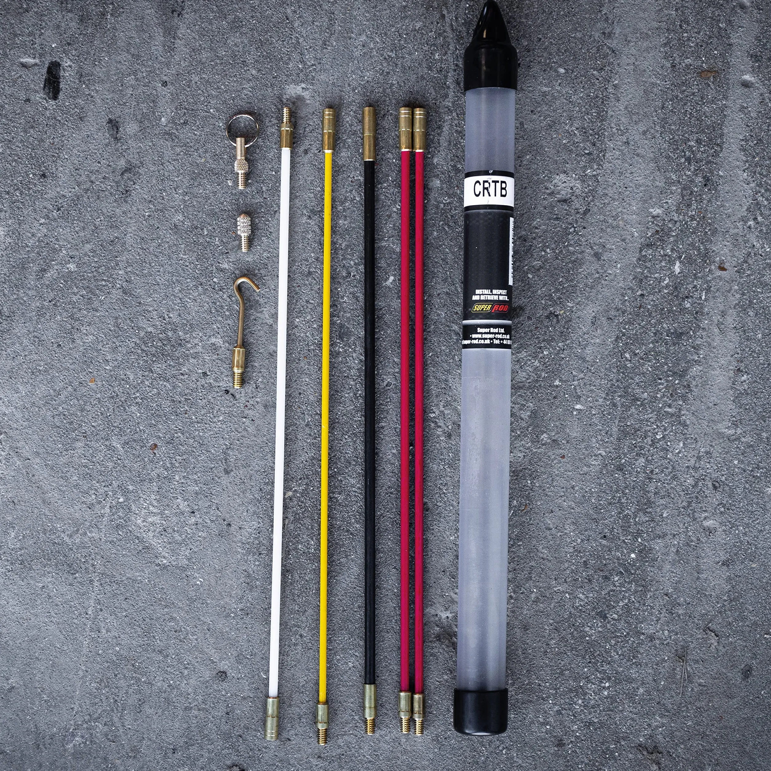 Zestaw narzędzi Super Rod CRTB zawiera zestaw instalacyjny kabli 1,3 m 1,3 m z 3 końcówkami do obsługi kabli