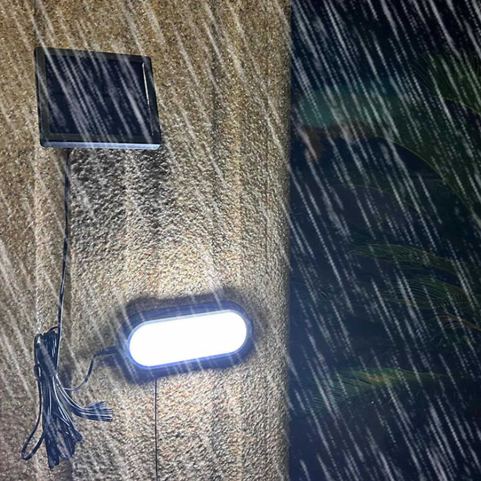 Solar Shed Light, Wodoodporne białe światło Solarne wiszące lampy zewnętrzne, LED Solar Powered Barn Light, Solarne oświetlenie wewnętrzne do altany, szopy, garażu, stodoły