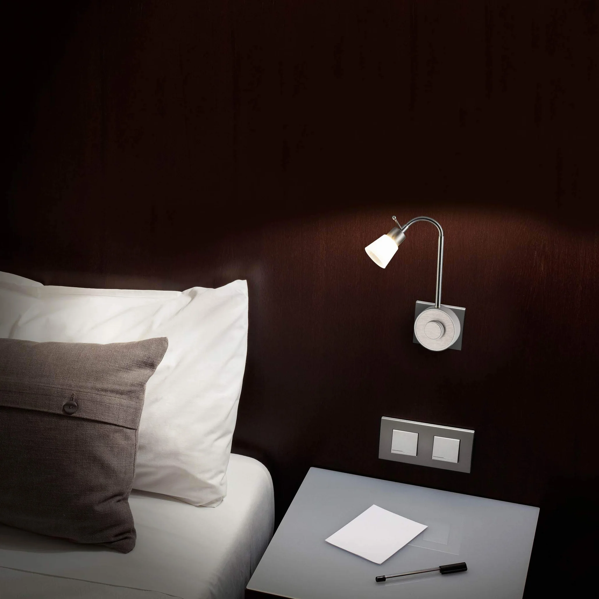 SEBSON Lampa LED do gniazdka ściemniana 2 W łabędź szyja elastyczna ciepła biel 2700 K