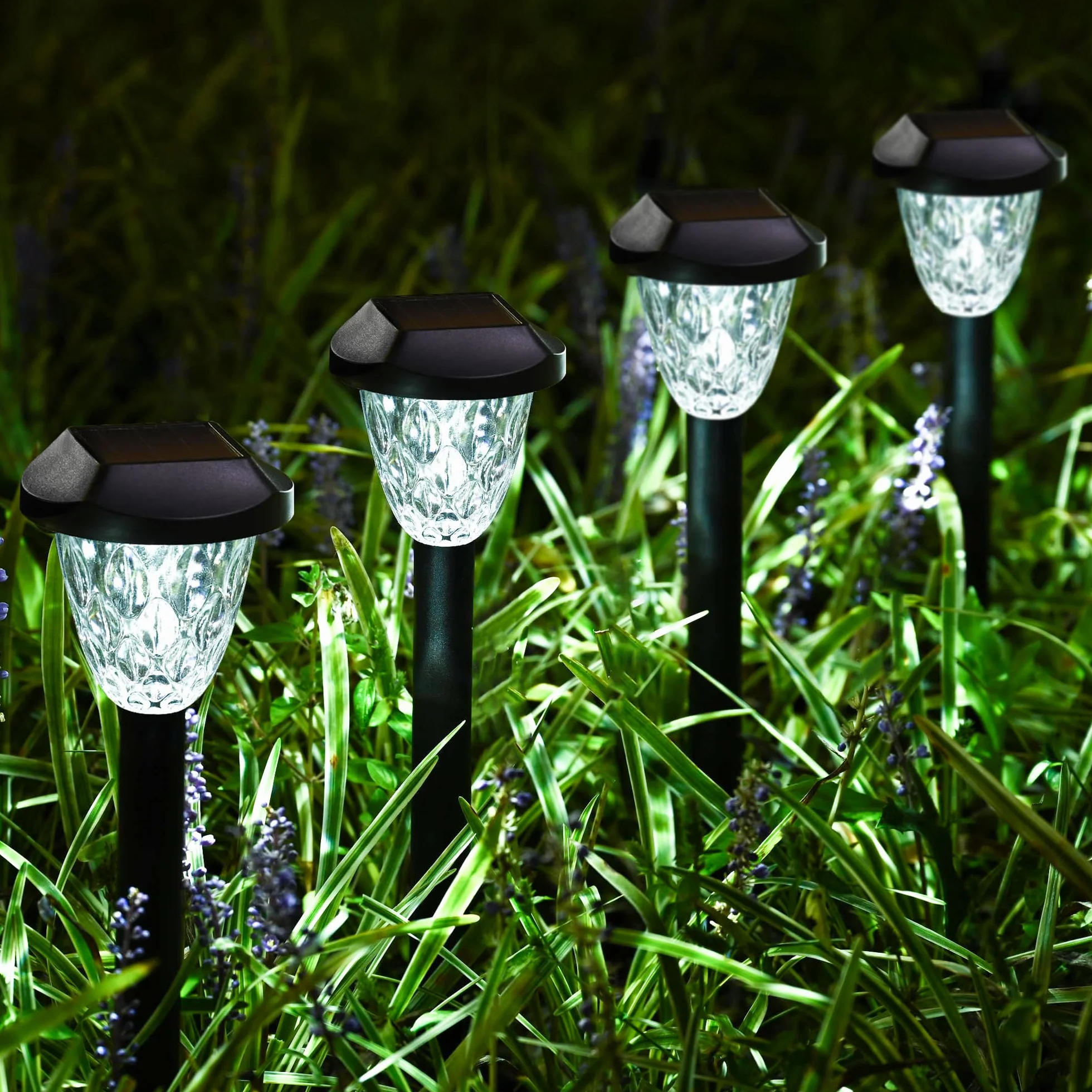 GIGALUMI Lampy solarne do ogrodu na zewnątrz, 12 sztuk, lampy ogrodowe LED ze świetnym wzorem, wodoodporne, automatyczne włączanie/wyłączanie, zasilane energią słoneczną, do ogrodu, chodnika,