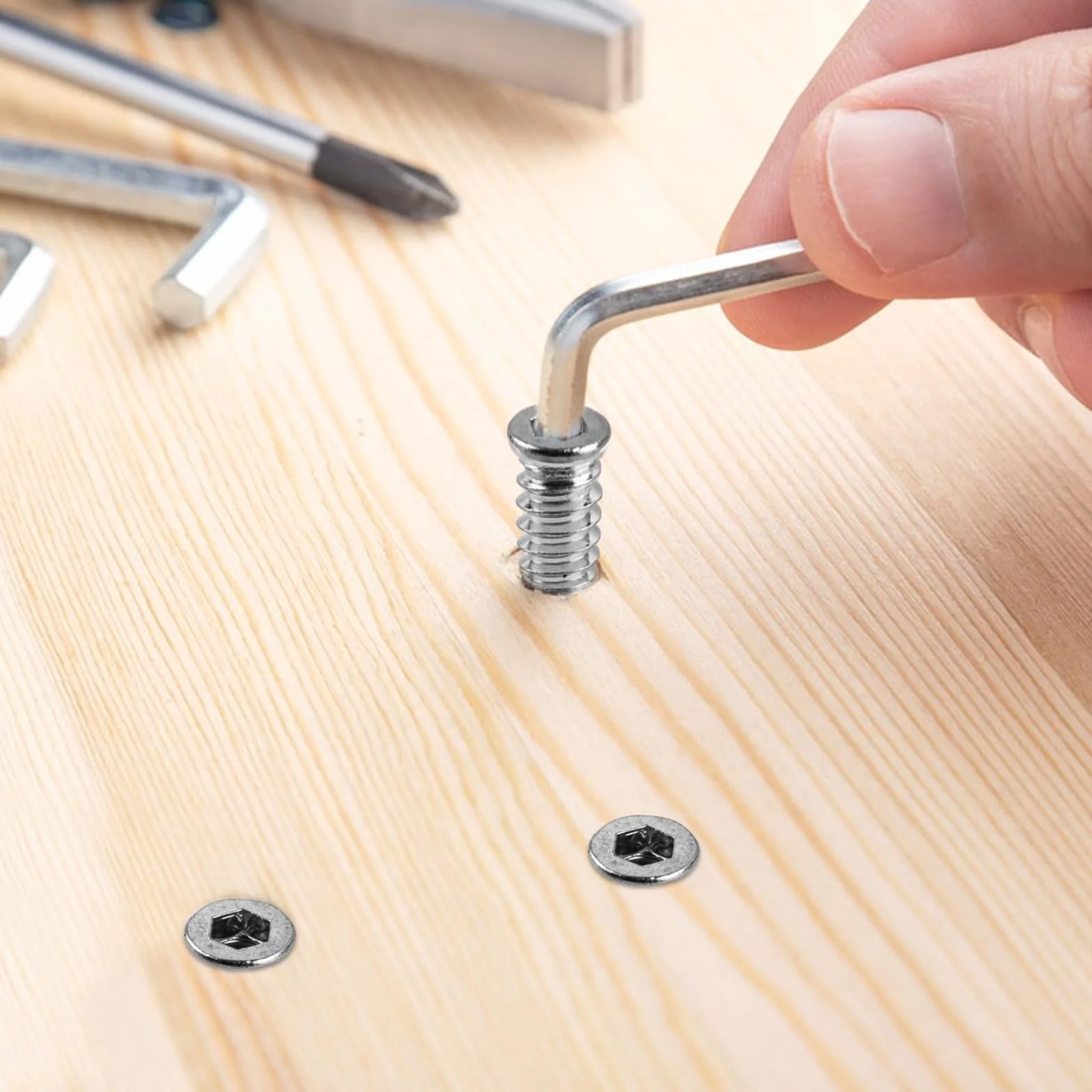 100 sztuk nakrętek wkręcanych M6 x 20 mm, wkładka gwintowana do drewna, mufy wkręcane, wkładki gwintowane ze stali ocynkowanej, tuleje wkręcane, tuleje gwintowane do mebli drewnianych
