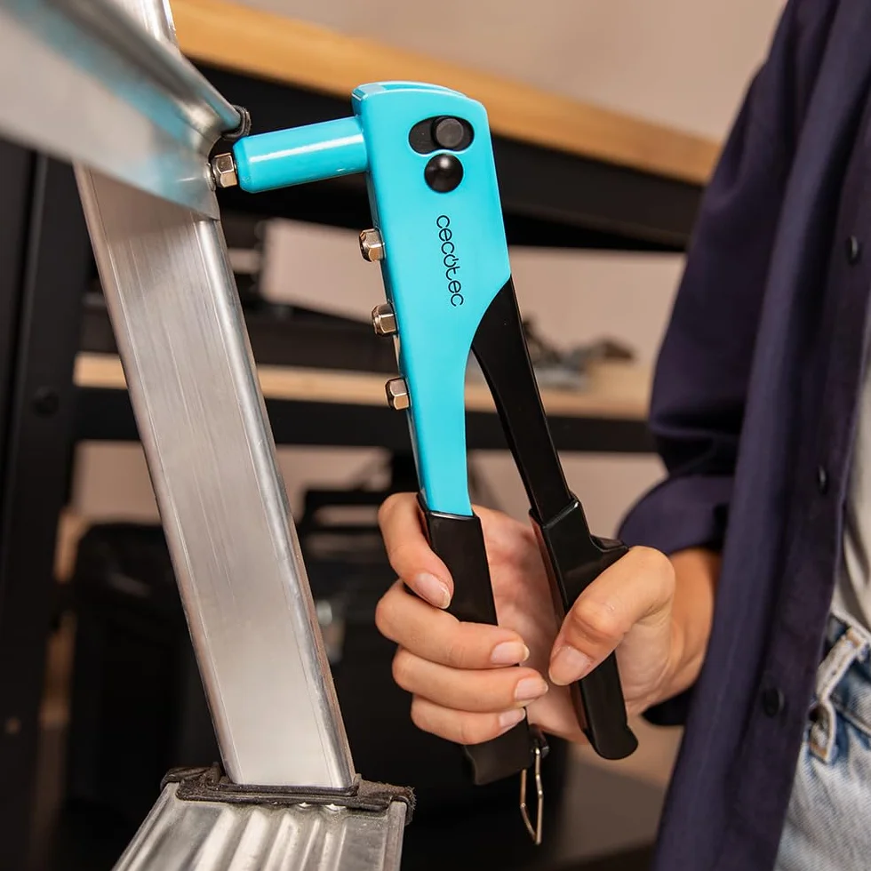 Cecotec Nitownica ręczna FixerForce, w zestawie 4 dysze o różnych rozmiarach (2,4, 3,2, 4, 4,8 mm) i 4 wiertła, 400 nitów w zestawie, klucz nastawny w zestawie