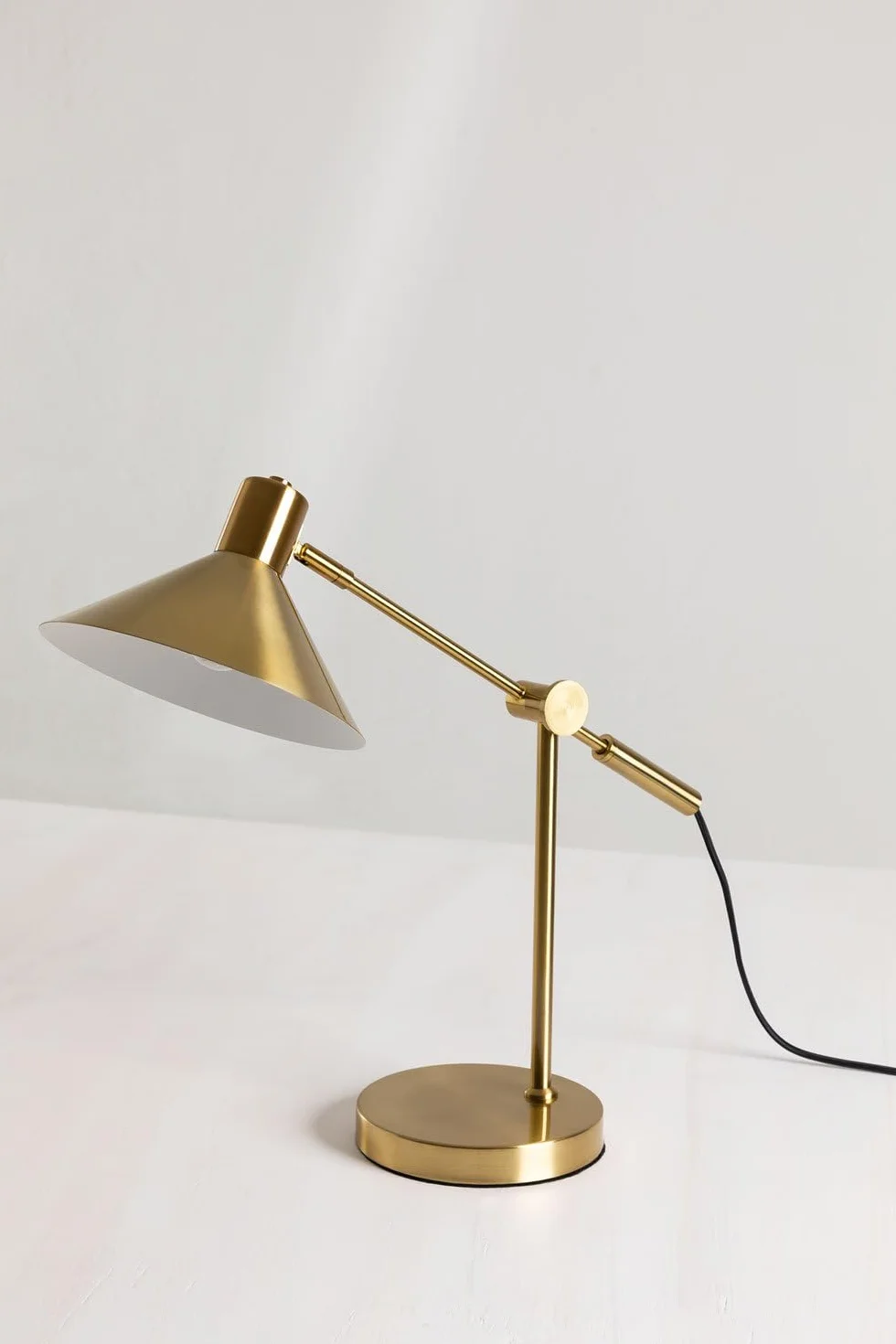 SKLUM Metalowa Lampa Stolowa Clayt