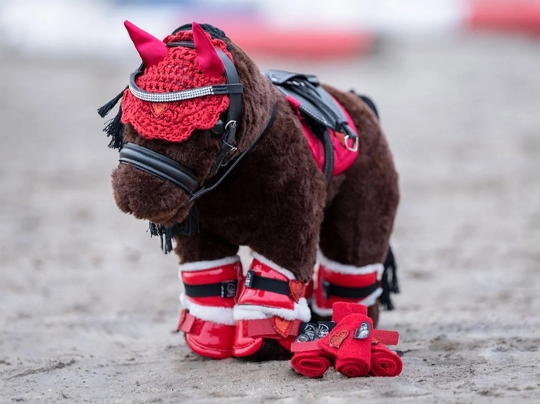 HKM Cuddle Pony zestaw do jazdy konnej czerwony