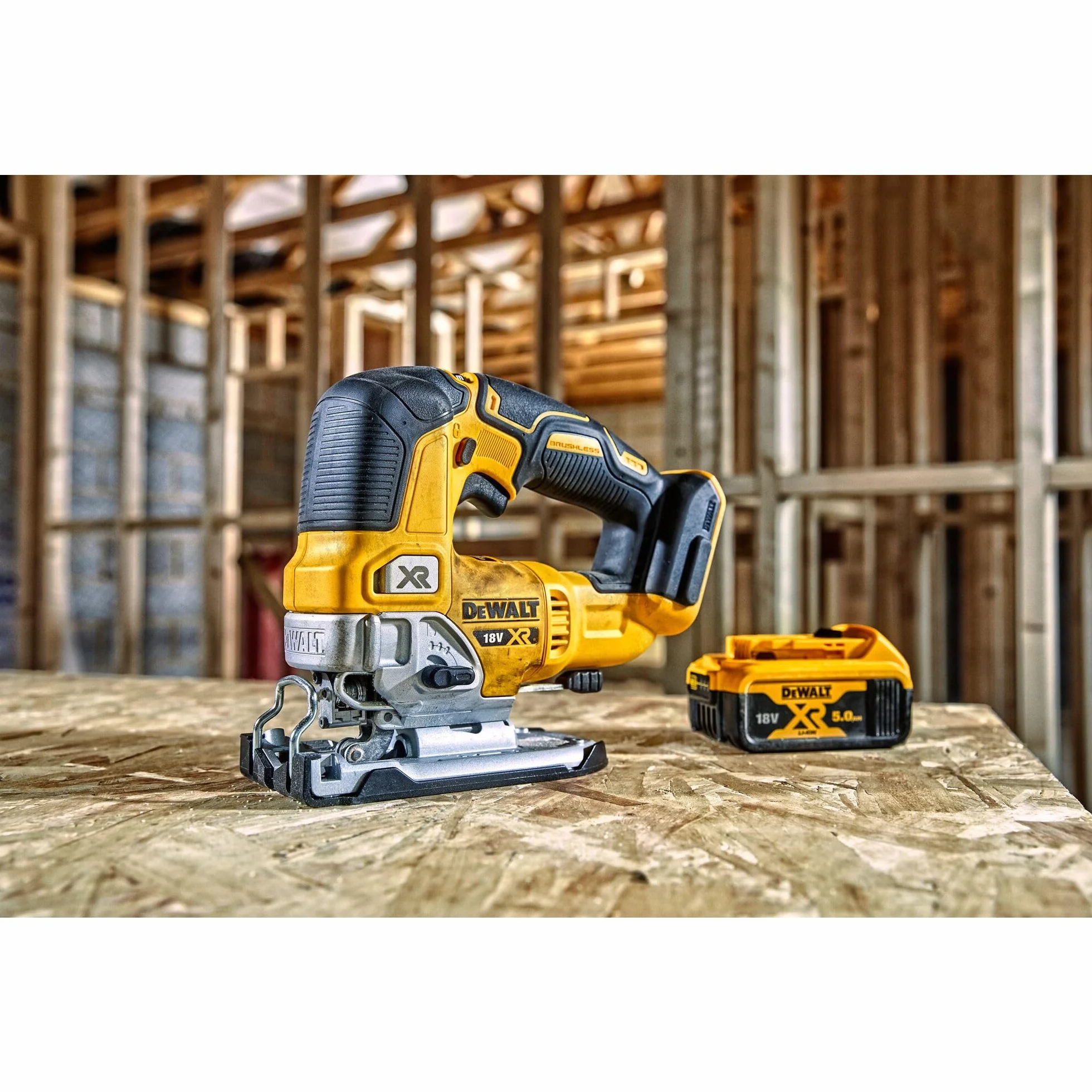 Dewalt Wyrzynarka Akumulatorowa, Żółty, 135 mm