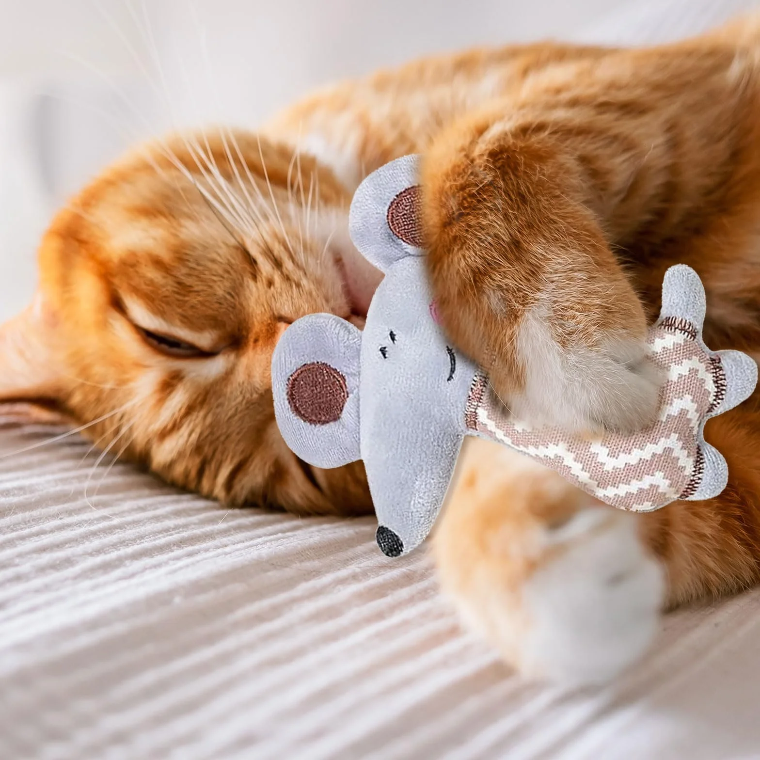 Moguri 4 szt. zabawki z kocimiętką, zabawka dla kota z kocimiętką, zabawka dla kota do samodzielnej zabawy Catnip Toy Cat Toys, poduszka z kocimiętką pluszowa zabawka dla kotów