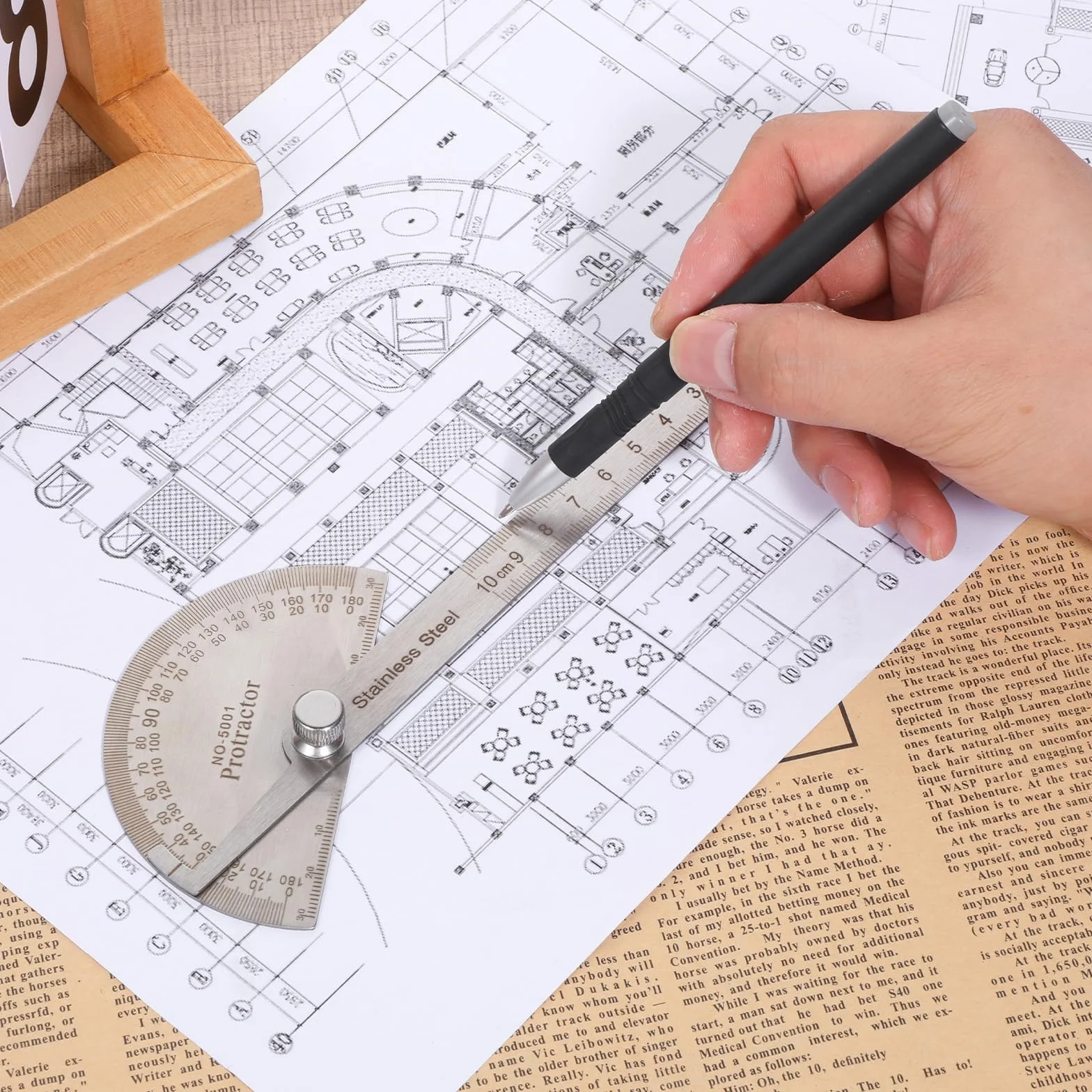Kątomierz, kątomierz metalowy, 0-180°, stal nierdzewna, uniwersalny kątomierz z metalową śrubą ustalającą, regulowany ze skalą, do szkół, stolarzy, malarstwa, pisaka do rysowania