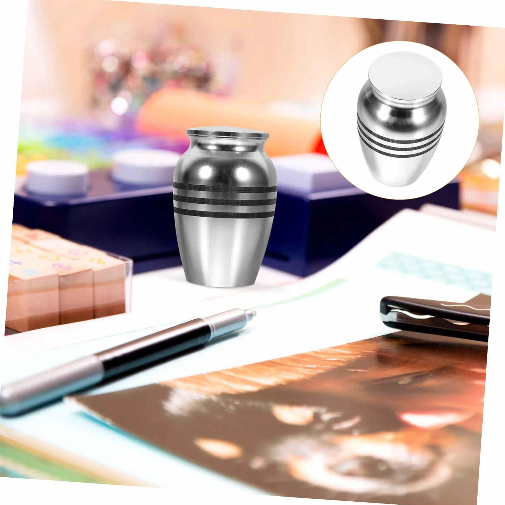 Pet Urn for Dogs and Cats Keepsake Ashes Container Stylish and Alloy Cinerary Casket for Pet Memorials