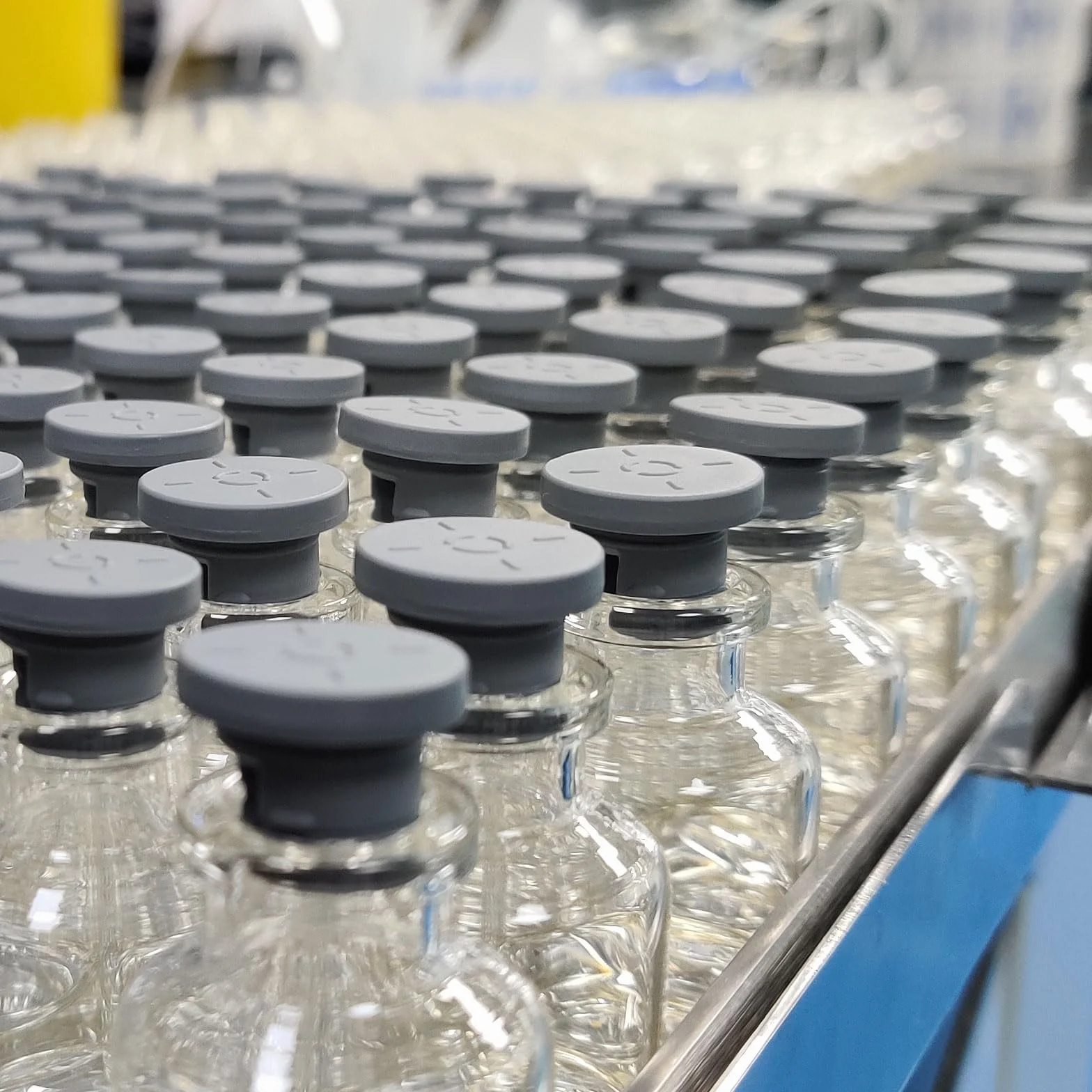 QUARKZMAN Silikonowy korek zatrzaskowy 4 mm czarny opakowanie 20 sztuk