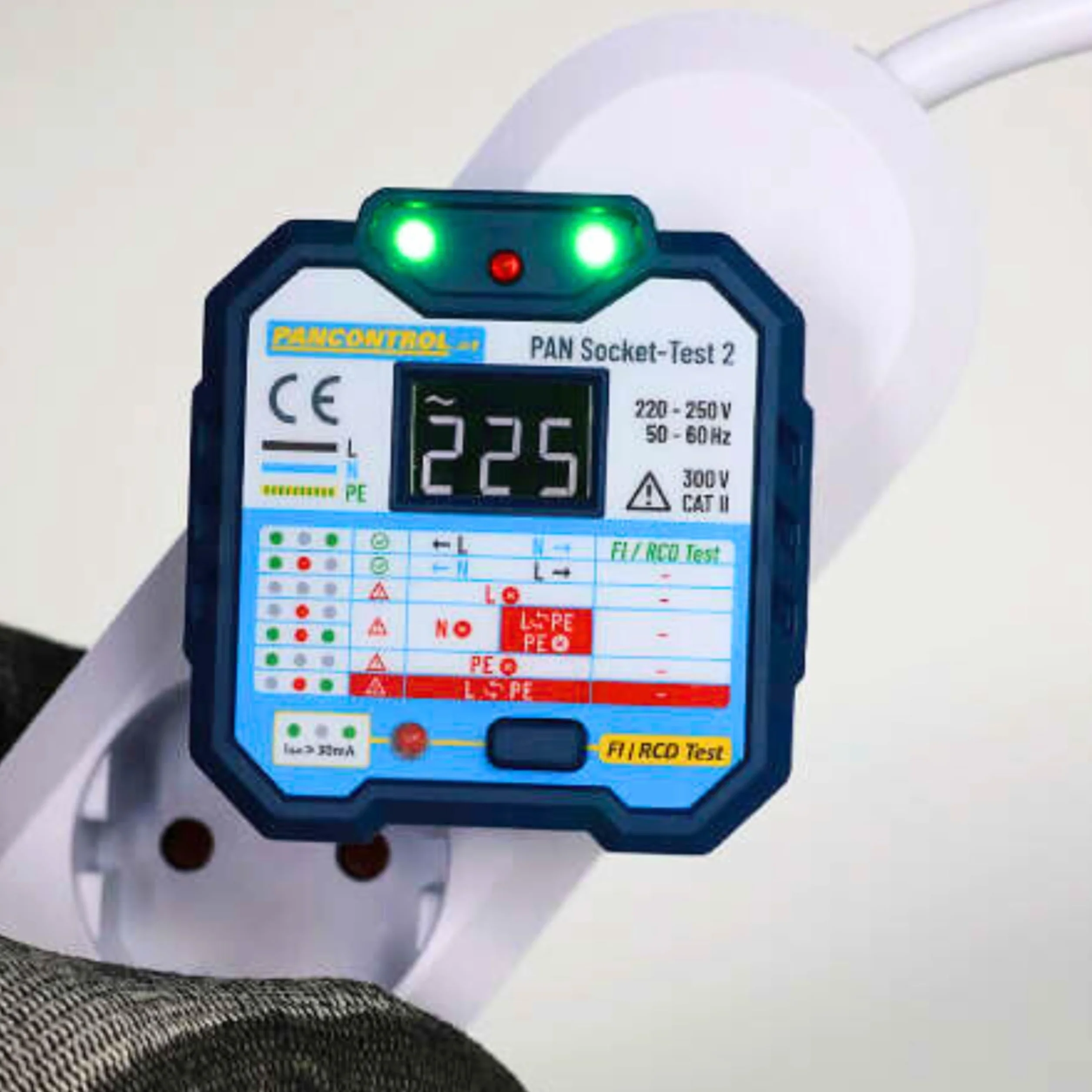 Kontroler gniazd + test FI 30 mA