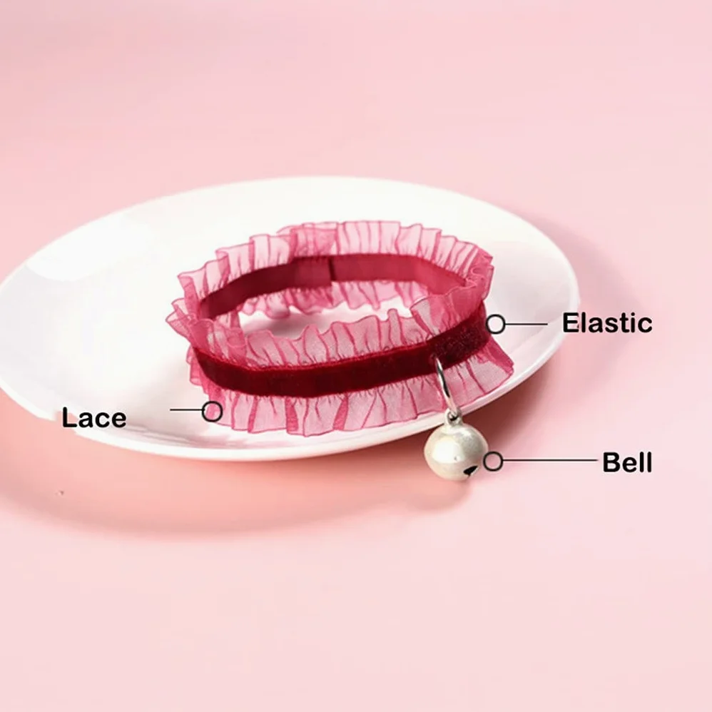 Elasticity Aksamitna koronka Zwierzęta Koty Kołnierz z Dzwonkiem Chihuahua Królik Naszyjnik Bowtie Szczeniak Psy Dzwonki Naszyjniki Akcesoria dla kotów (Sliver Small)