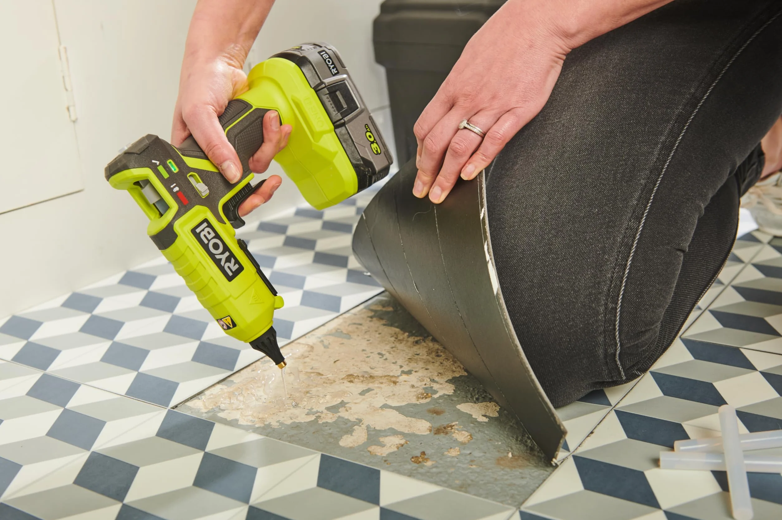 RYOBI RACGS11-12 zestaw patyczków do pistoletu do klejenia 11 mm
