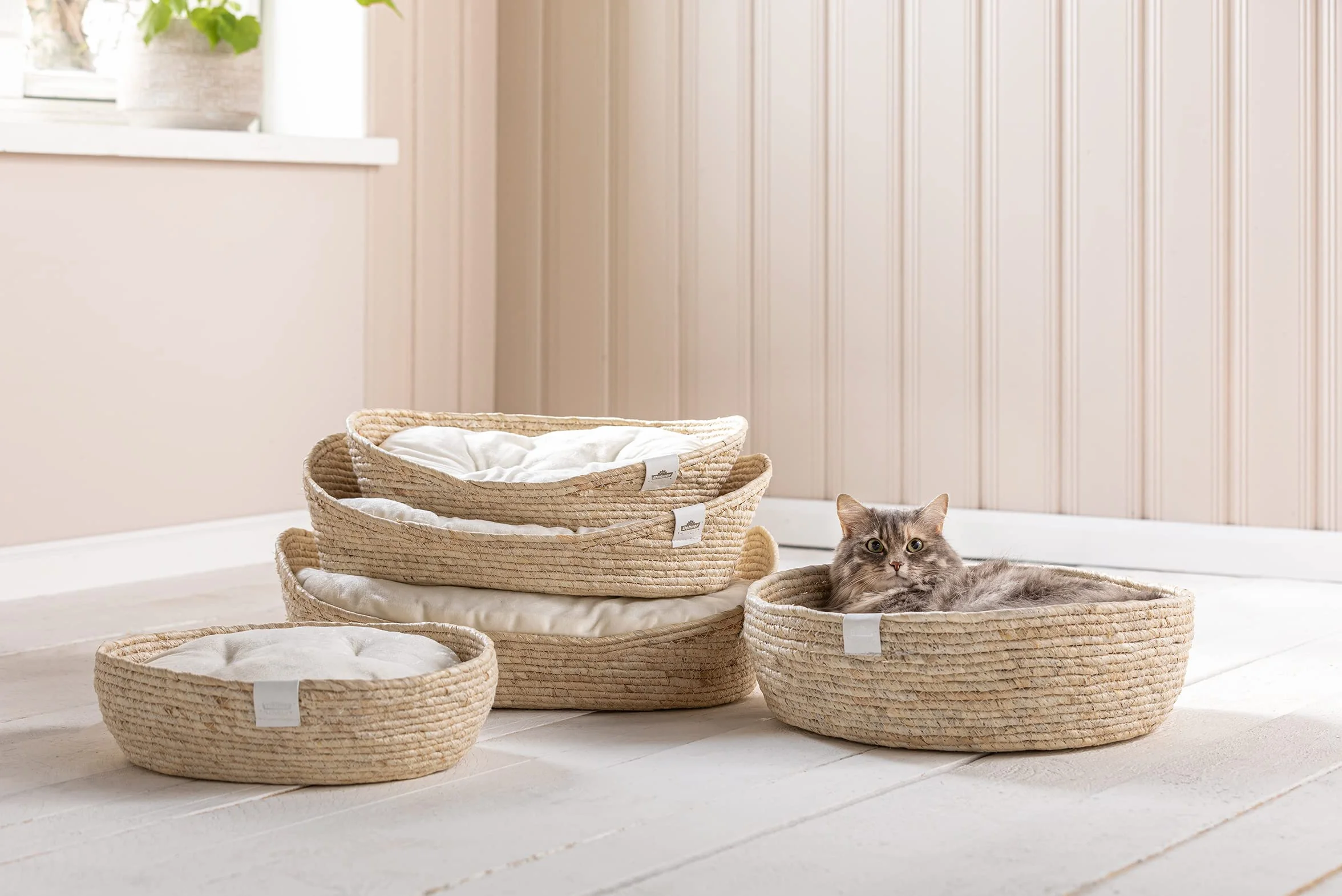 Dehner Premium Miękkie łóżko do głębokiego snu 58 x 48 x 18 cm materiał naturalny pluszowy biały beżowy