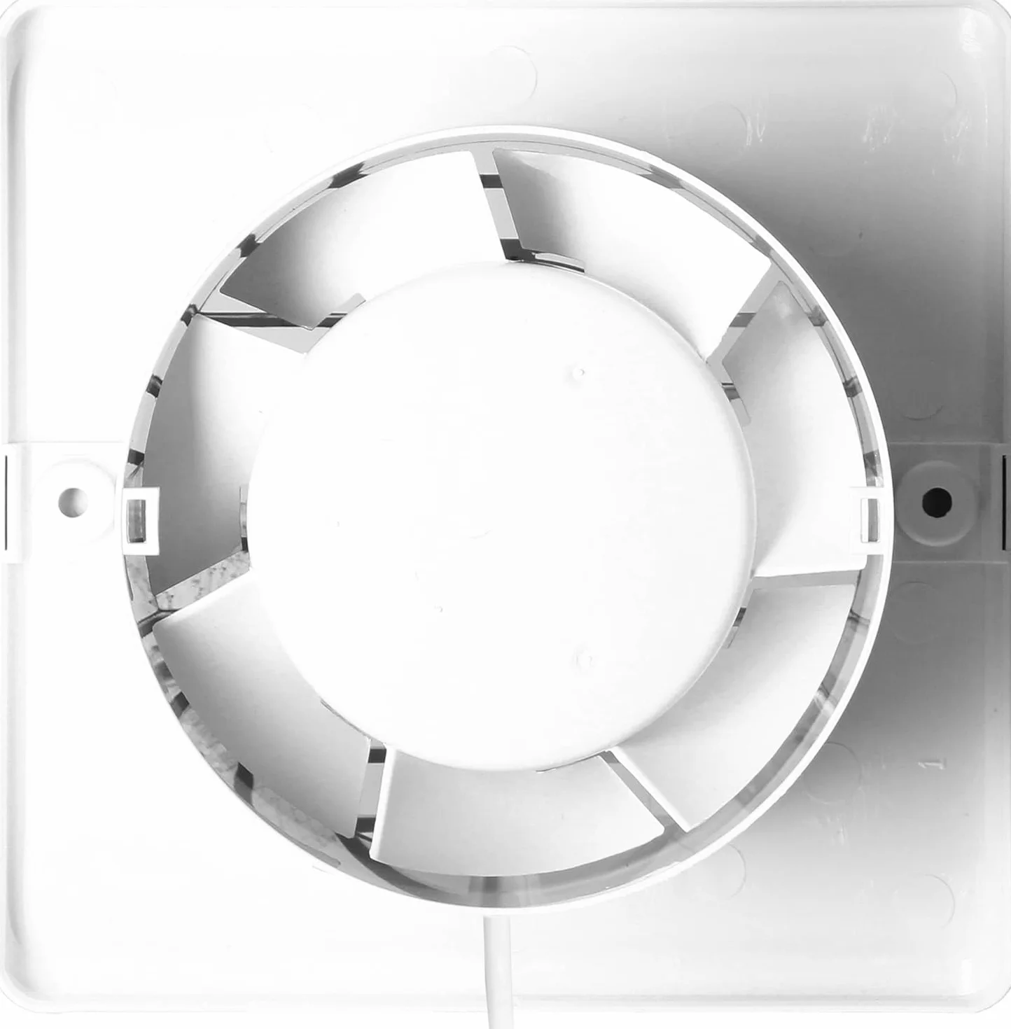 Wentylator Łazienkowy 125 mm 34 dB Wydajny Natynkowy Montaż Długość Przewodu ok.1,3 m (z wyłącznikiem)