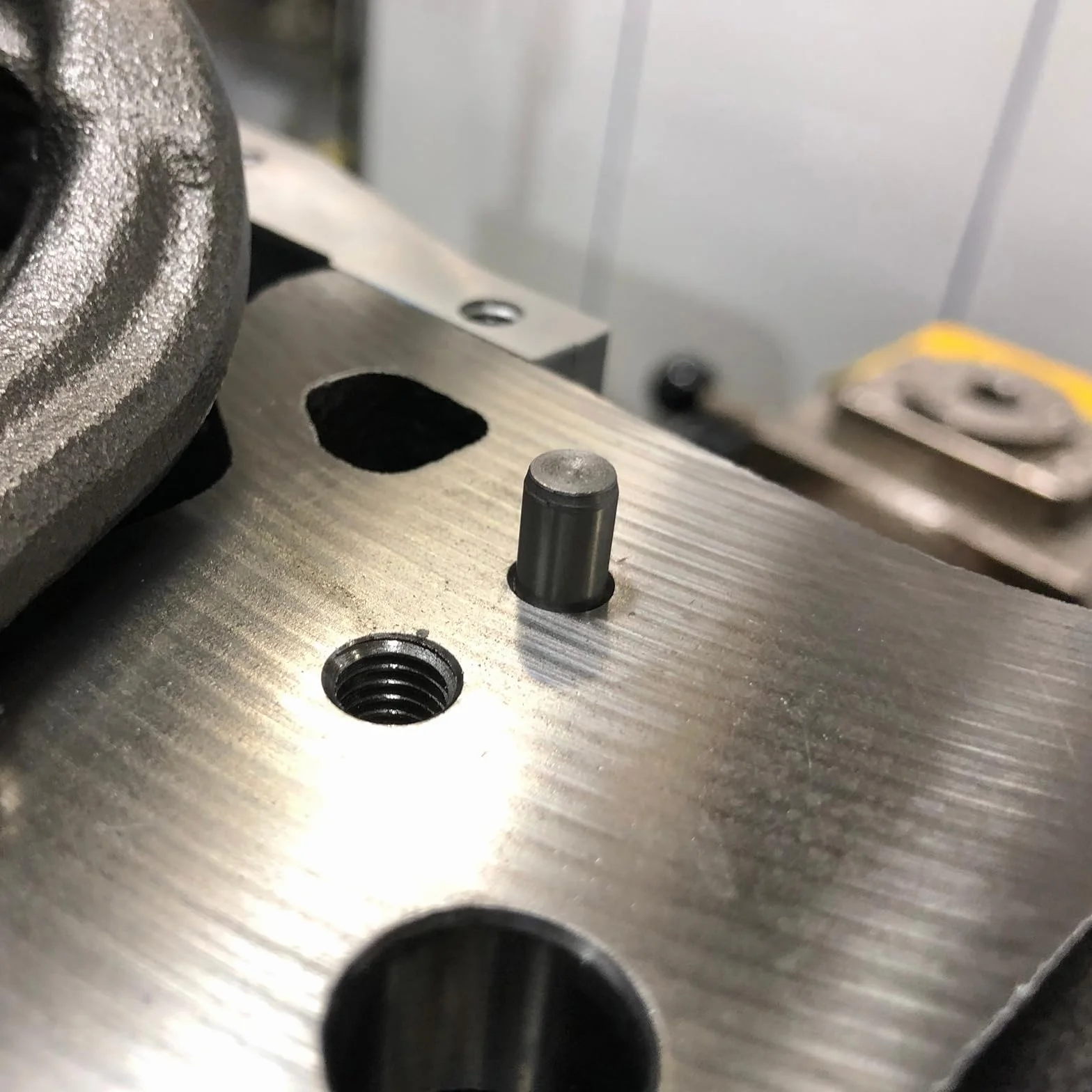 QUARKZMAN 40 szt. M3 x 30 mm 304 trzpień centrujący ze stali nierdzewnej, cylindryczny wspornik do półek równoległych do produkcji mechanicznej, przemysłu, montażu mebli, srebrny