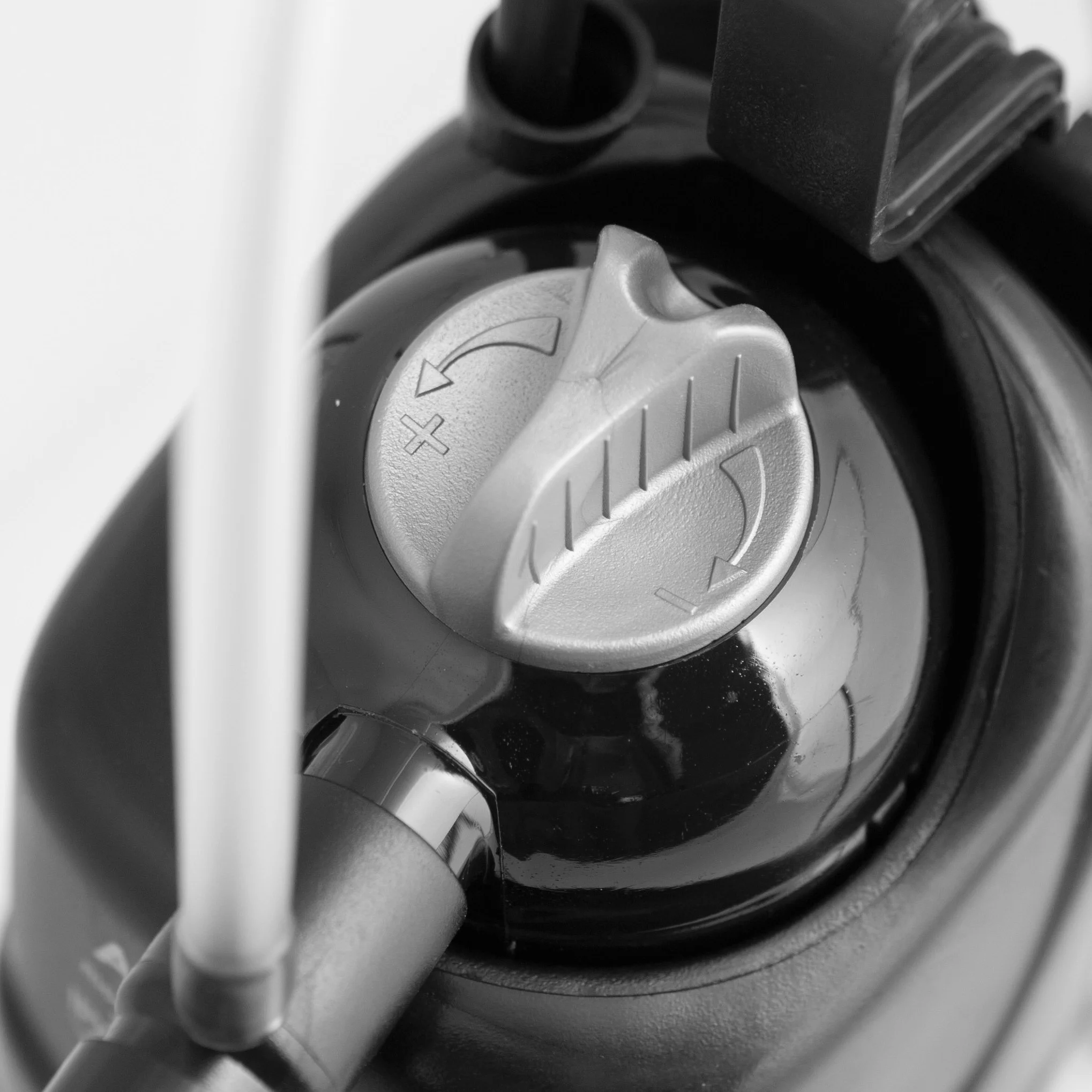 Filtr FAN Mini Plus - Wydajny i trwały | Filtr wewnętrzny do akwariów 30-60 l | 260 l/h | 4,2 W
