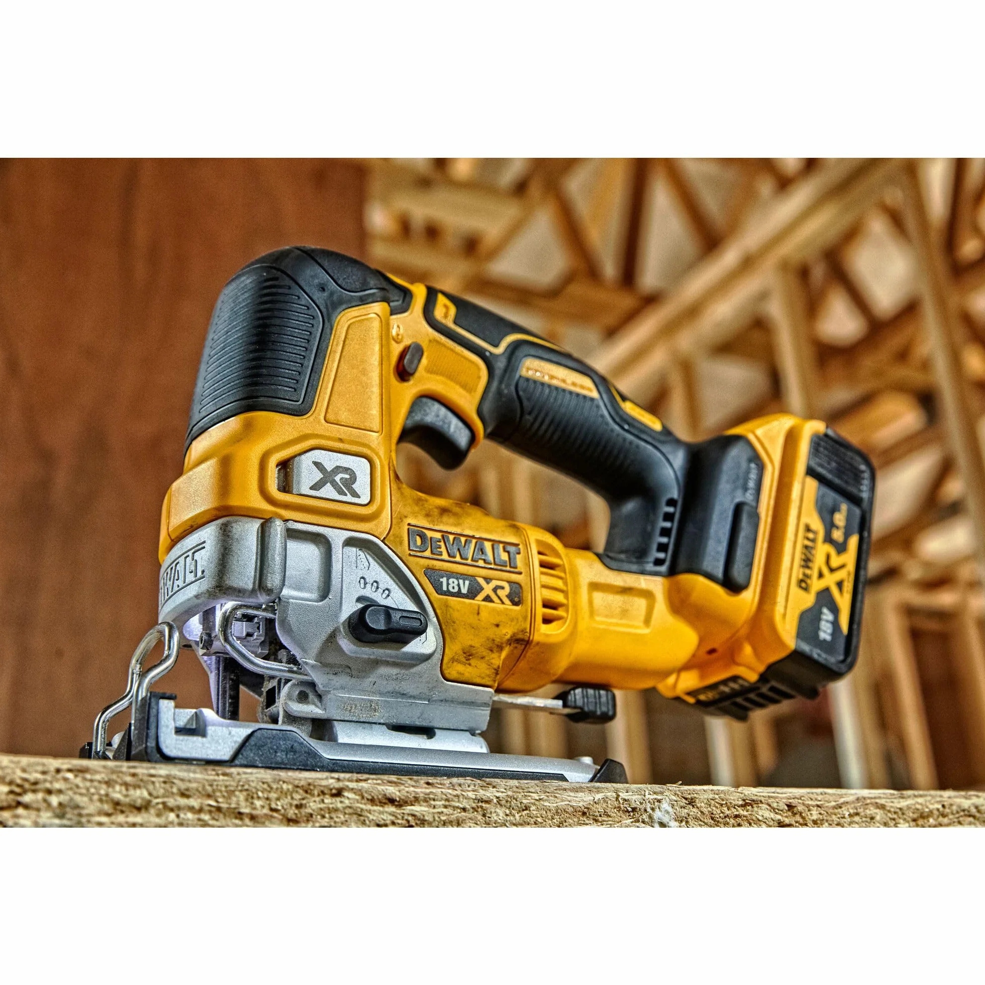 Dewalt Wyrzynarka Akumulatorowa, Żółty, 135 mm