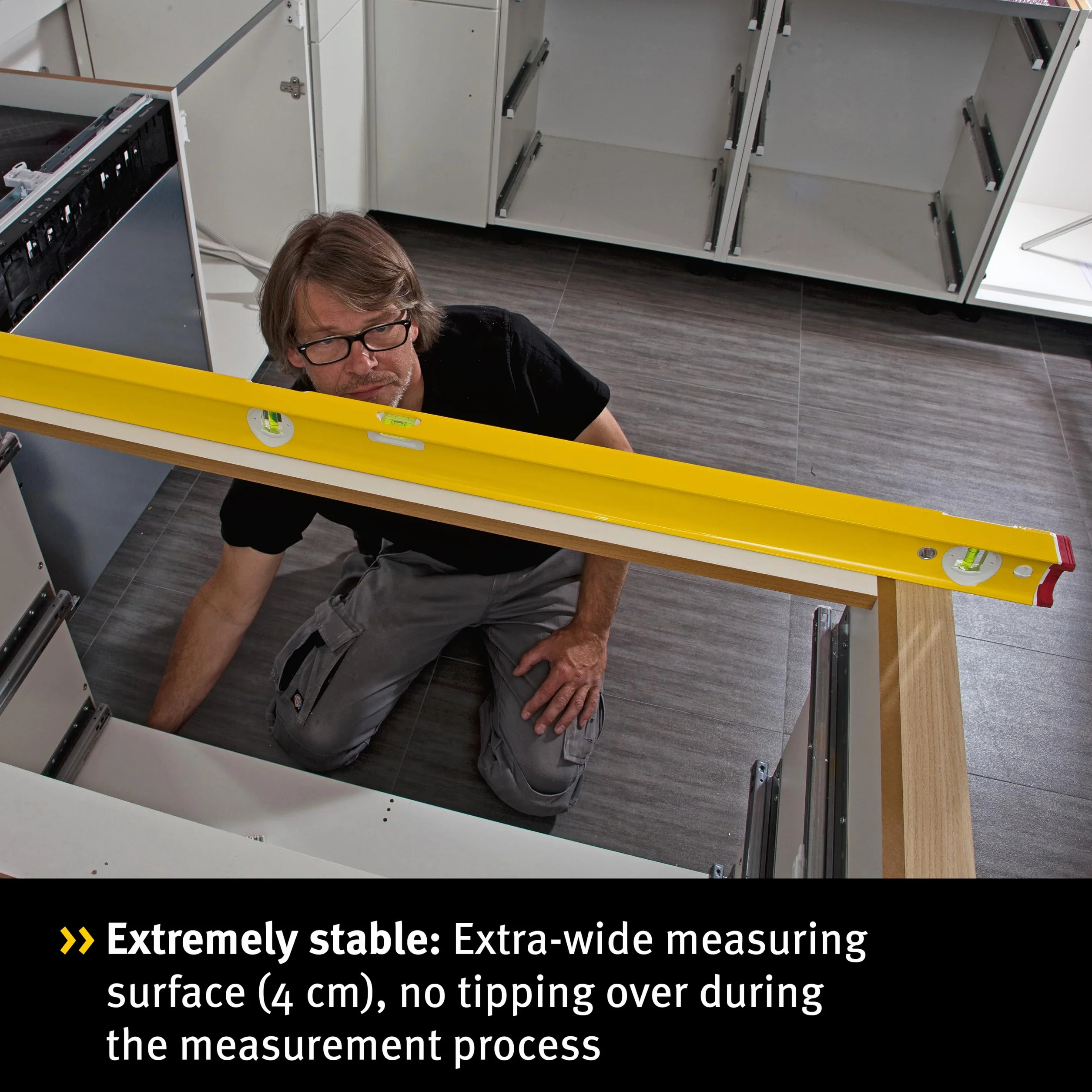 STABILA Poziomica typu R 300, 81 cm, odporny na skręcanie profil aluminiowy-R, 1 libela pozioma, 2 libele pionowe, tłumiące uderzenia, zintegrowane stopery antypoślizgowe, wyprodukowano w Niemczech, żółta