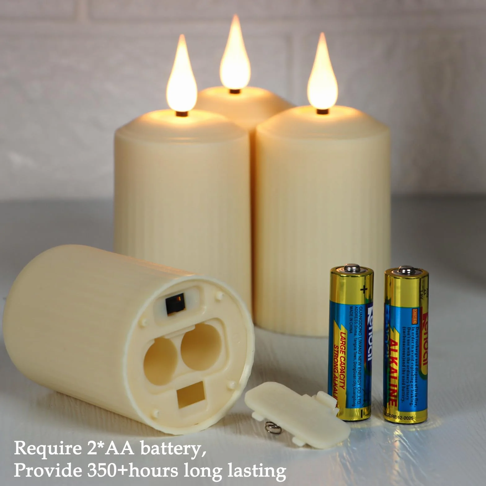 FREEPOWER 4 sztuki świec LED z pilotem zdalnego sterowania z migającym płomieniem, bez płomienia, na baterie, świece stojące na zewnątrz, ciepła biel, świece adwentowe, 350+ godzin, średnica 5 x 10,5