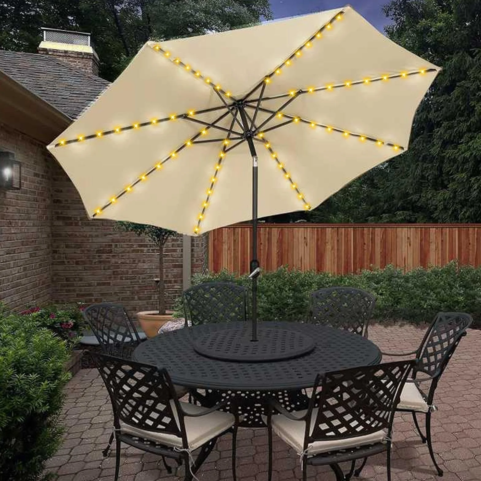 JINGLING Parasol przeciwsłoneczny z 104 solarnymi diodami LED, osłona wisząca na płozach z 8 trybami jasności – dekoracyjny parasol do użytku na zewnątrz jest odporny na wszystkie warunki
