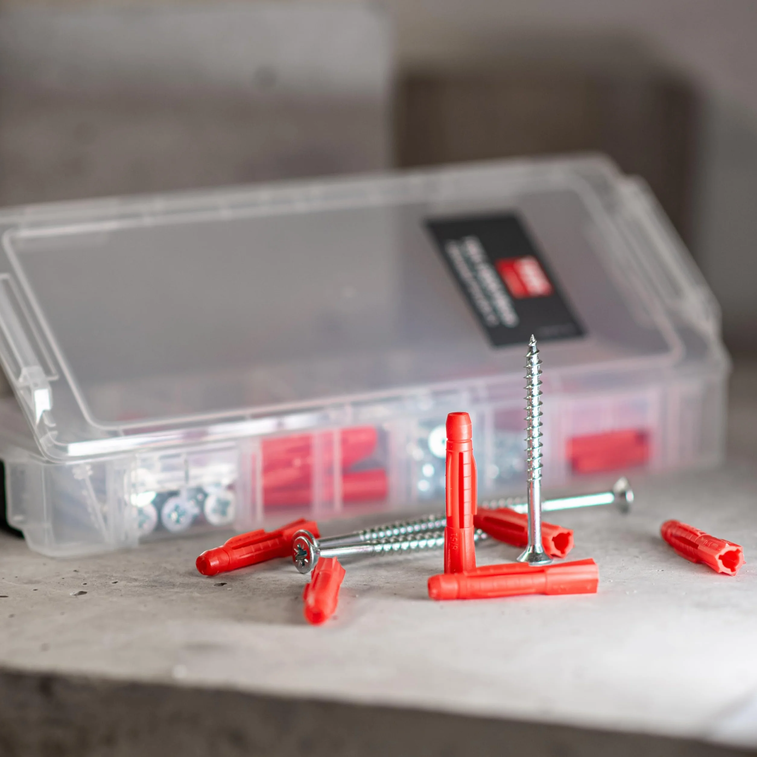 TOX L-BOXX Micro Allround 6/8 + S w pudełku do sortowania, z uniwersalnymi kołkami rozporowymi TRI 6/36 i 8/51 + pasujące śruby, zestaw kołków do prawie wszystkich materiałów budowlanych,