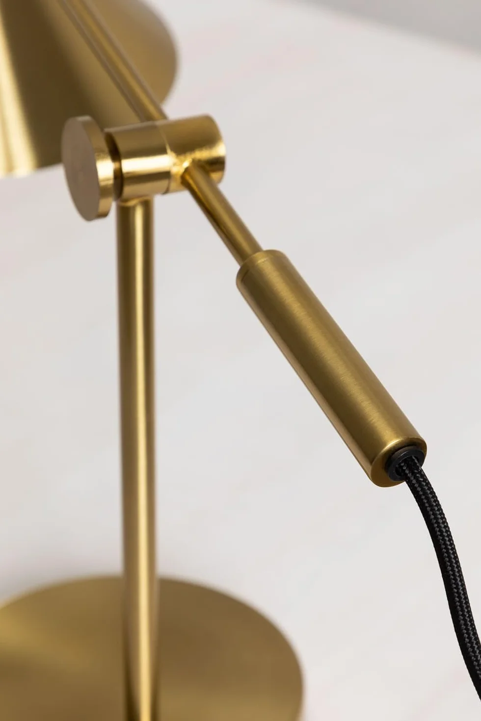 SKLUM Metalowa Lampa Stolowa Clayt