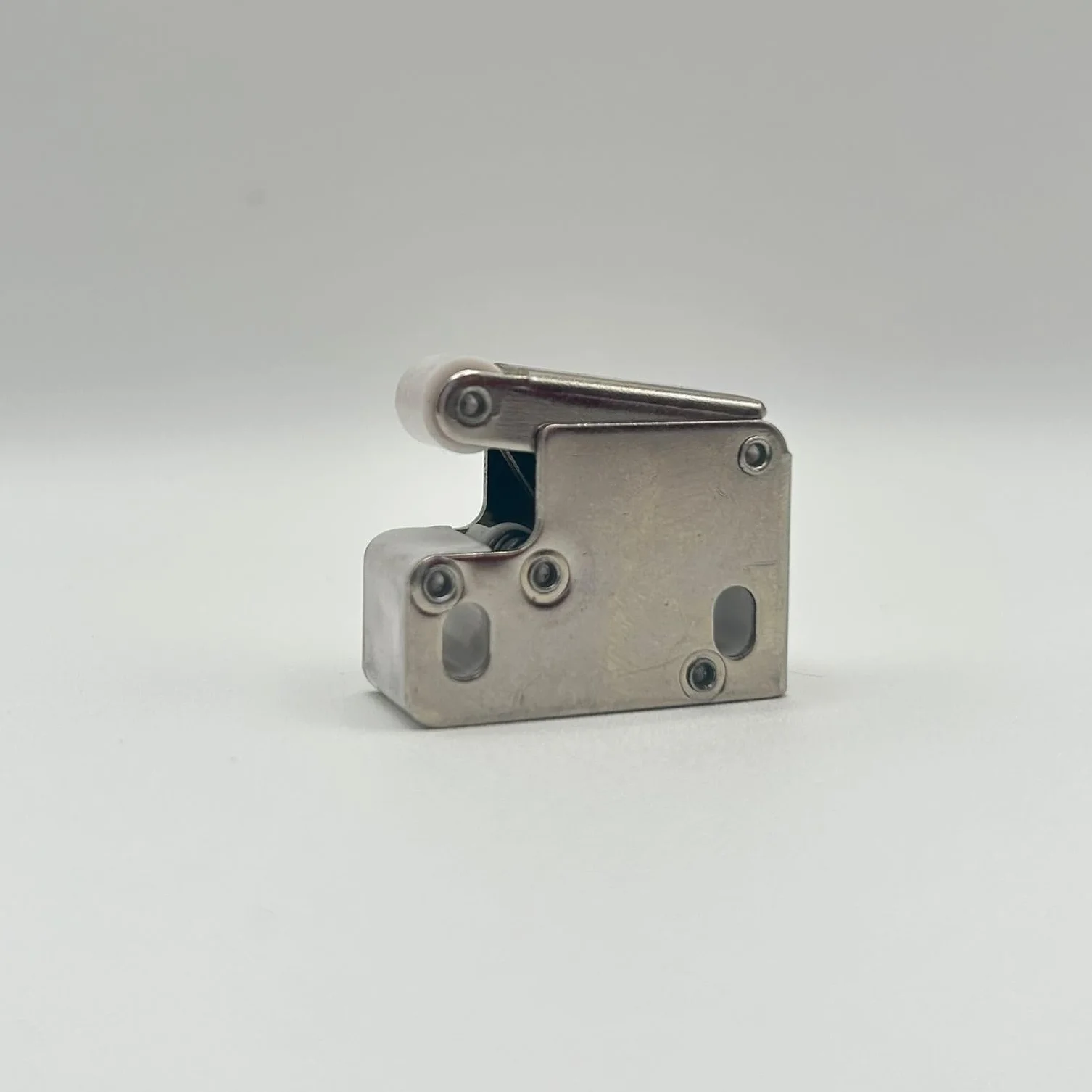 4 szt. Mechanizm otwierania push pull dla włazów inspekcyjnych - nowy model mini Latch L001C