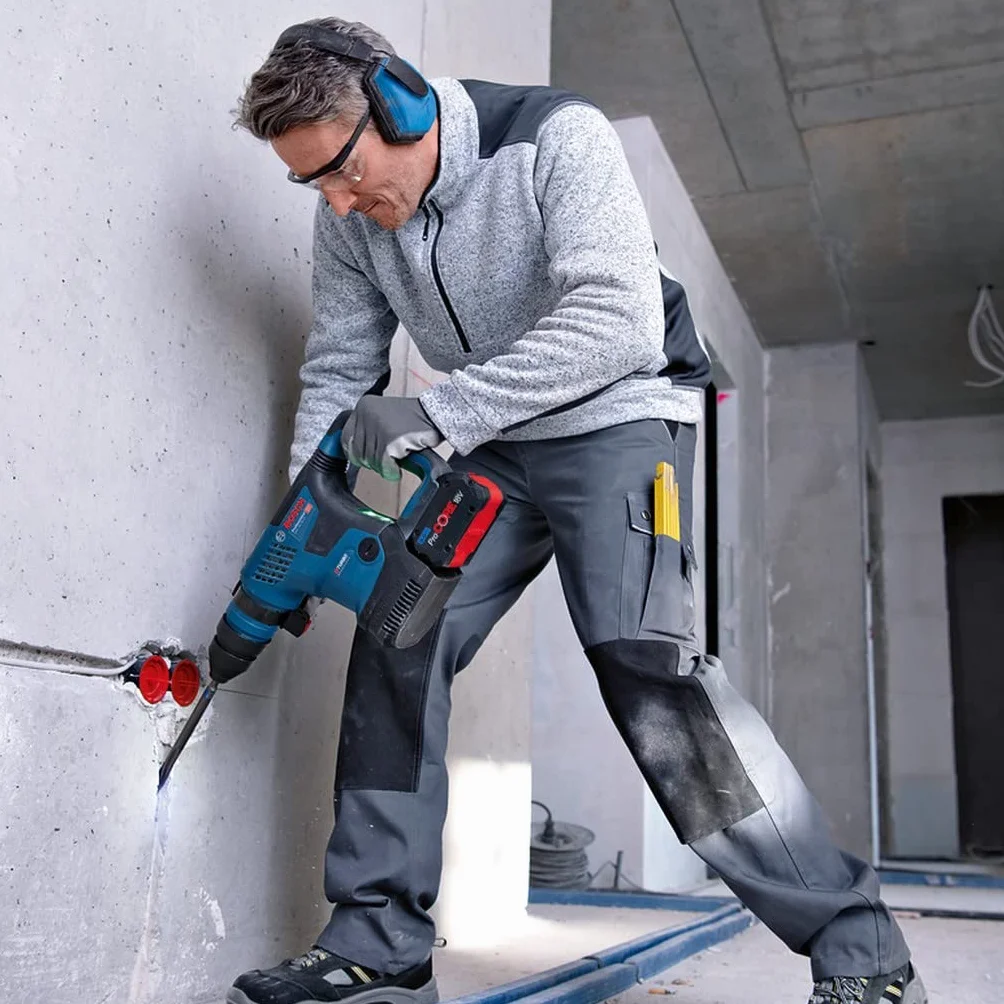 Bosch Professional GBH 18V-34 CF Akumulatorowy młot udarowo-obrotowy BITURBO SDS plus 5,8 J Bluetooth