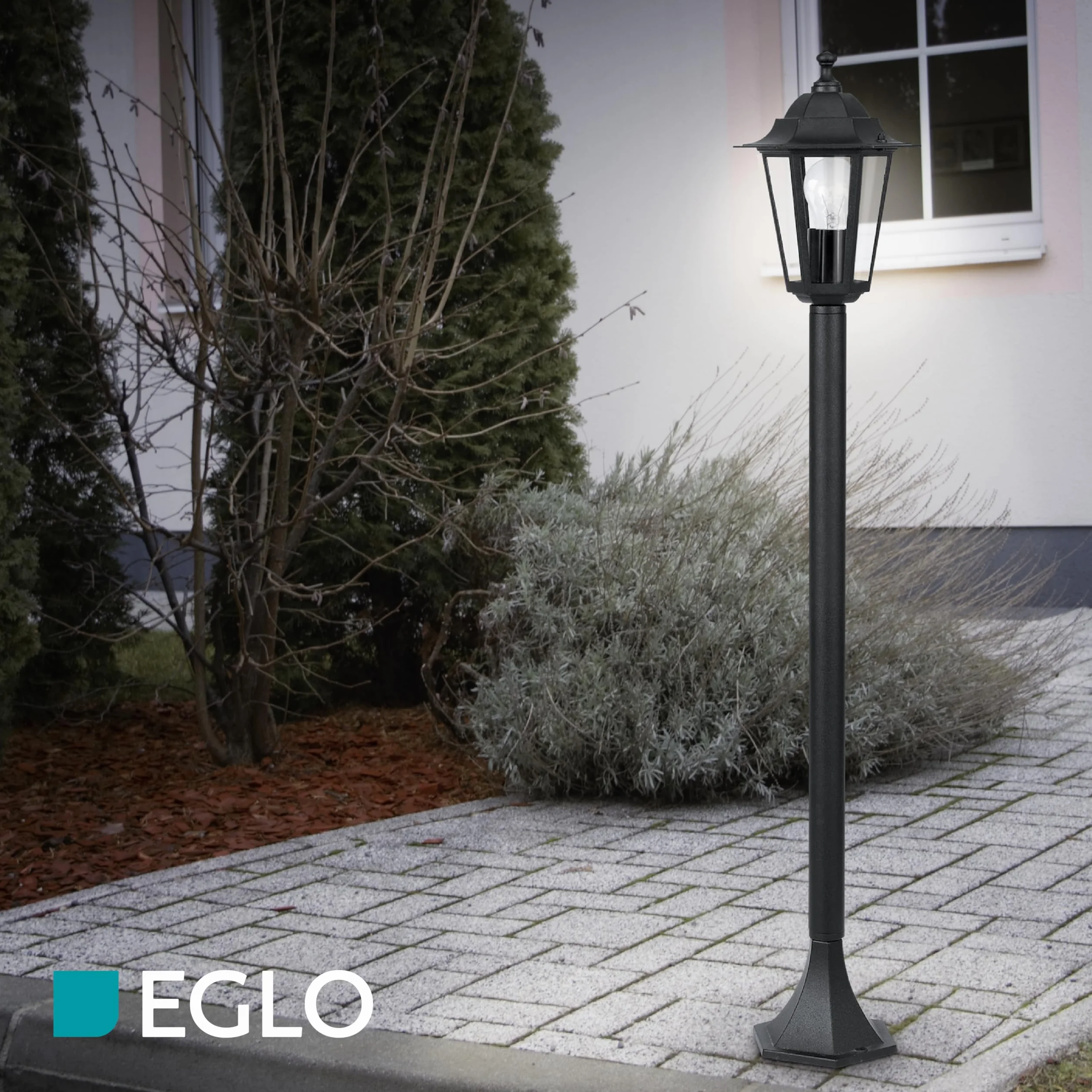 EGLO Zewnętrzna lampa stojąca Laterna 4, 1-punktowa światło światło z odlewu aluminiowego w kolorze czarnym i przezroczystym szkłem oprawka E27 IP44