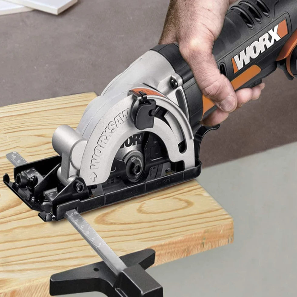 WORX WX527.9 Akumulatorowa Ręczna Pilarka Tarczowa WORXSaw 20 V, Cięcie Zanurzeniowe i Piłujące do 27 mm, do Drewna, Cienkiego Metalu, Ceramiki, Tworzyw Sztucznych, bez Akumulatora i Ładowarki