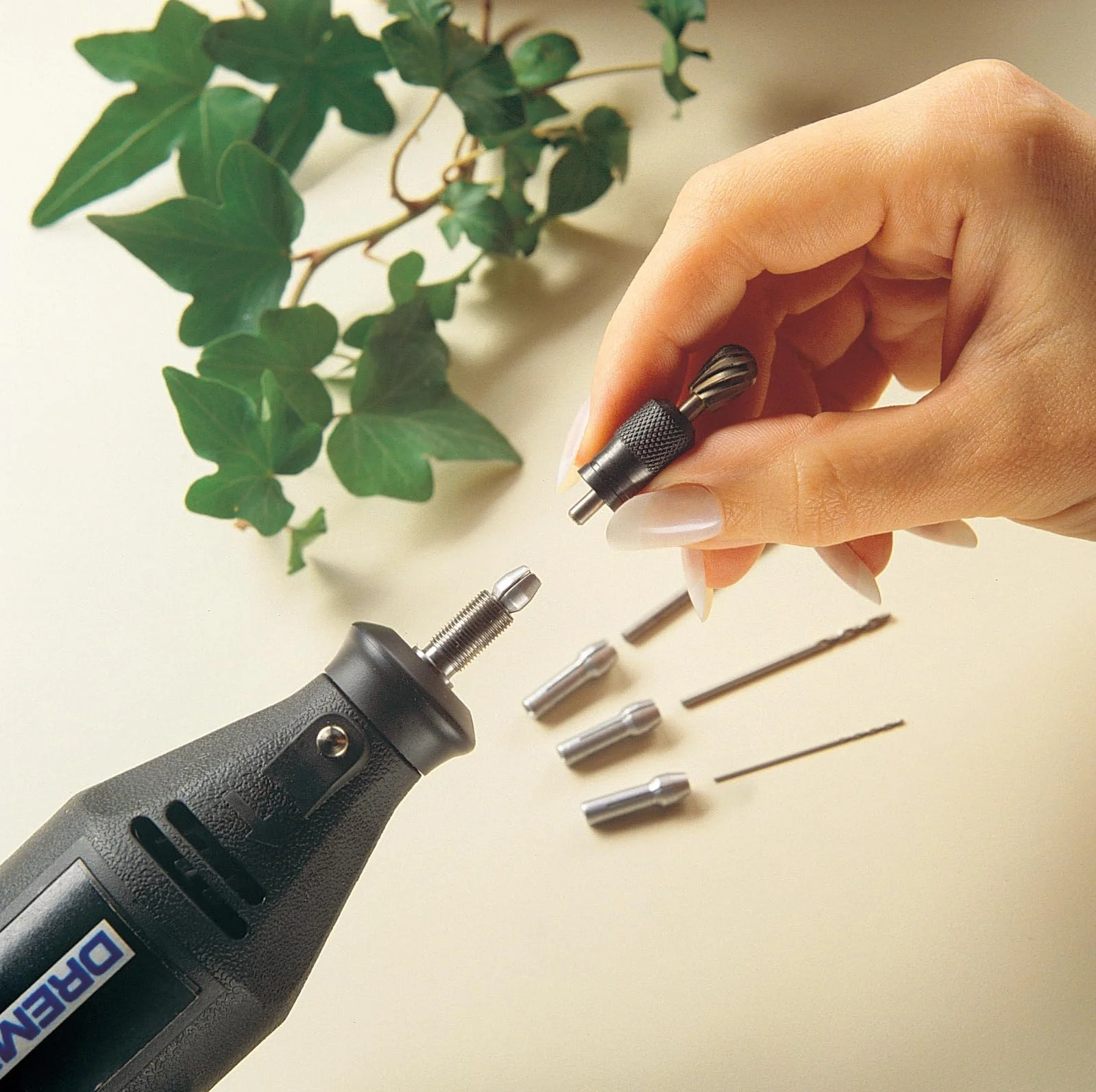 Dremel 4485 Quick Change Rotary Tool Collet Nut Set Medium