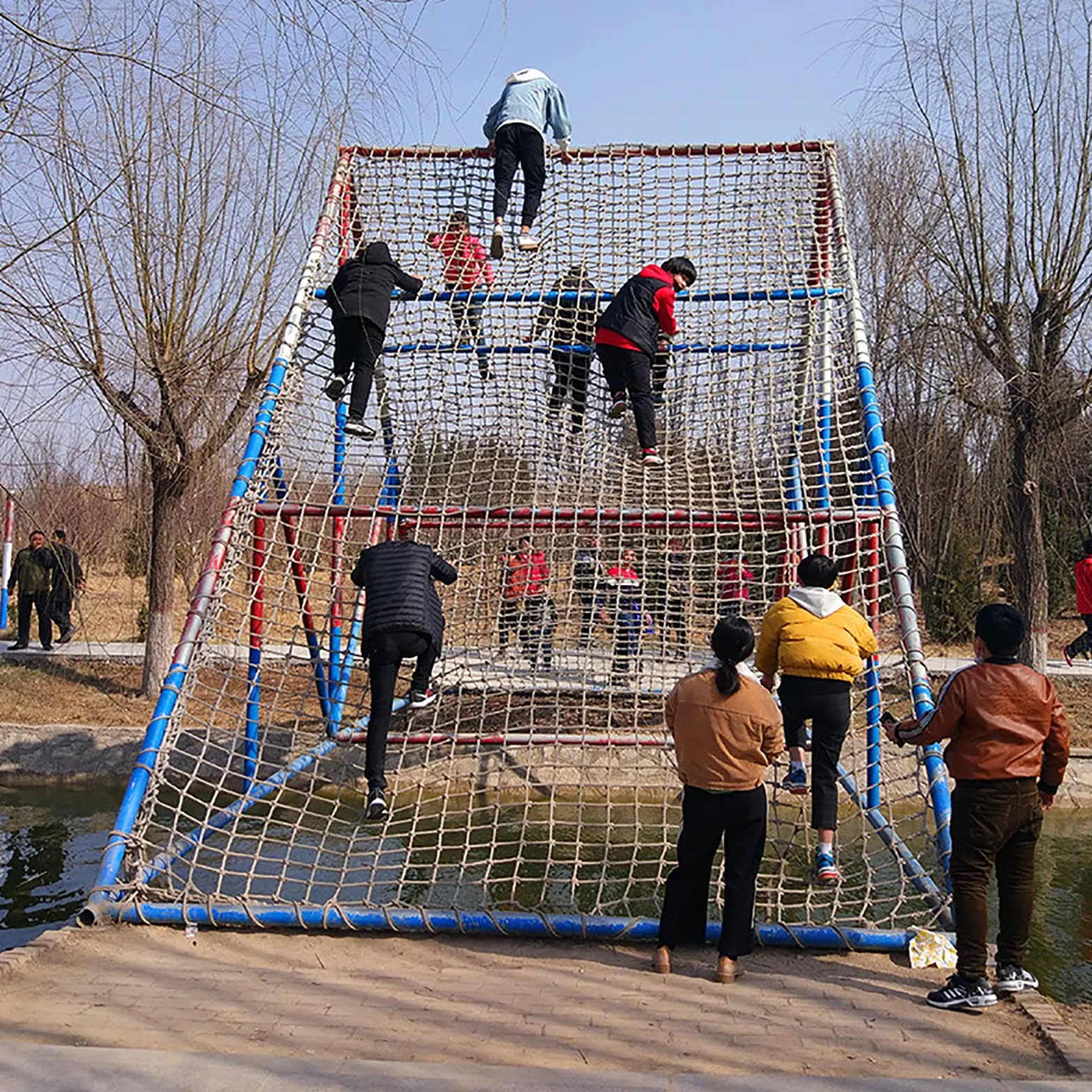 AMAKAA Ręcznie tkana siatka zabezpieczająca 10 cm x 6 mm 1 x 2 m