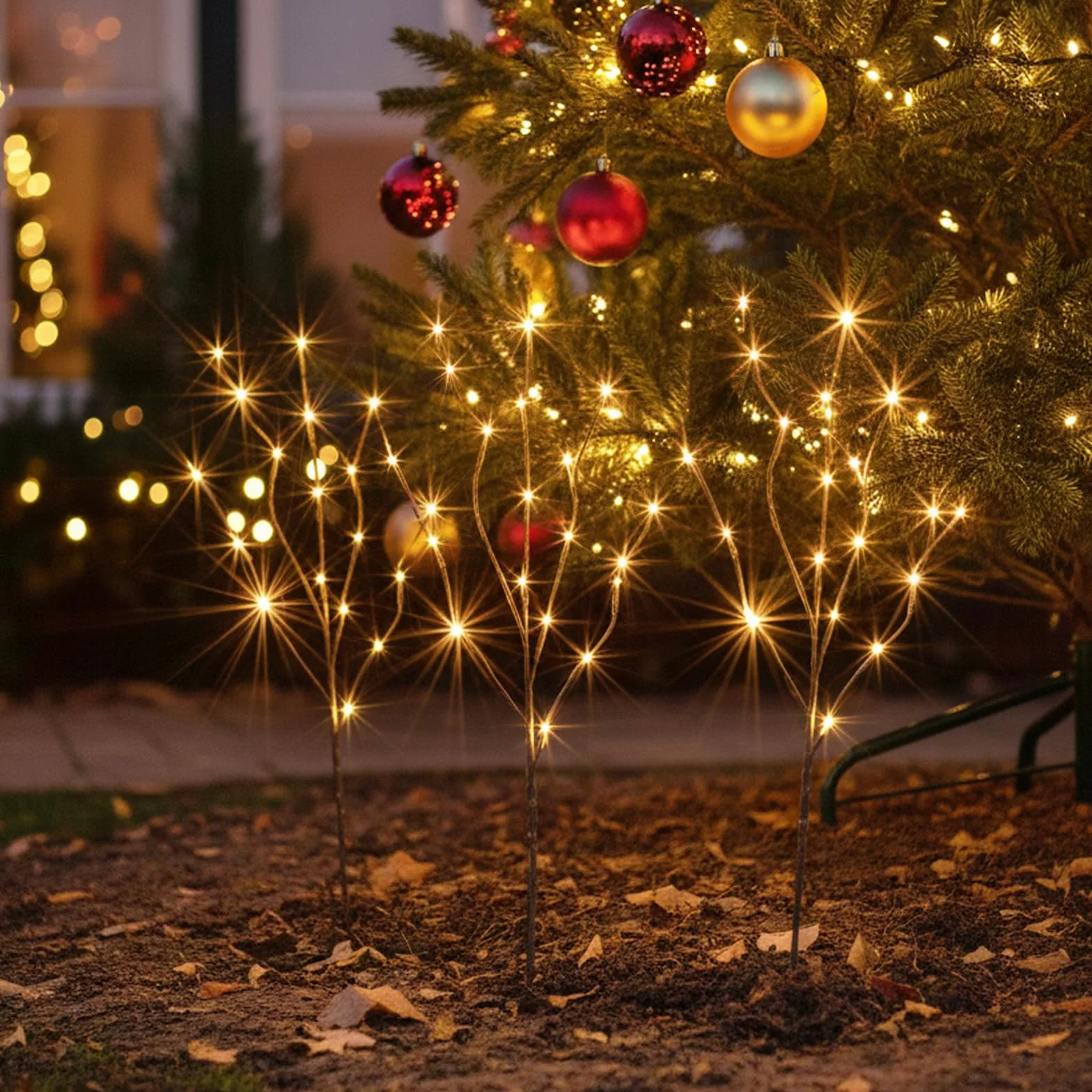 Eambrite 3-częściowy zestaw drzewek świetlnych do użytku wewnątrz i na zewnątrz, 60 diod LED, wodoszczelne gałązki 76 cm, ciepłe białe światło gałązkowe, brązowe z zasilaniem sieciowym, lampa LED,