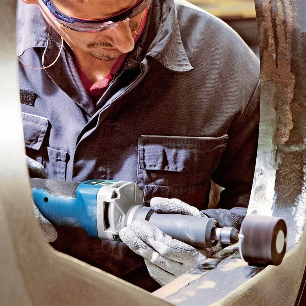 Bosch Professional System profesjonalny 18 V firmy : akumulatorowa szlifierka prosta GGS 18V-10 SLC (bez akumulatorów i ładowarki, walizka L-BOXX 136)