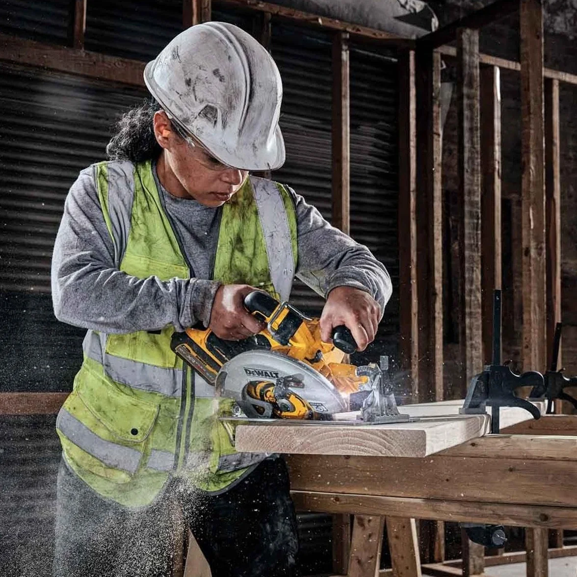 DEWALT DCS573NT-XJ, żółto-czarny, DCS573NT-XJ-Sierra Circular sin escobillas XR 18V XRP FV Advantage