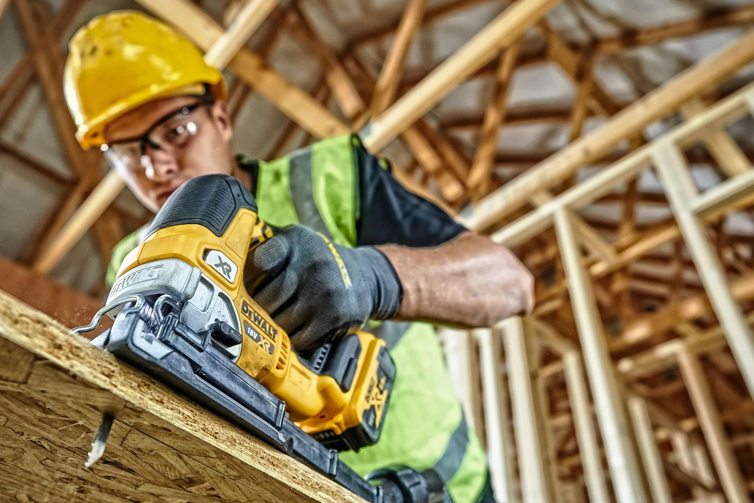 Dewalt Wyrzynarka Akumulatorowa, Żółty, 135 mm