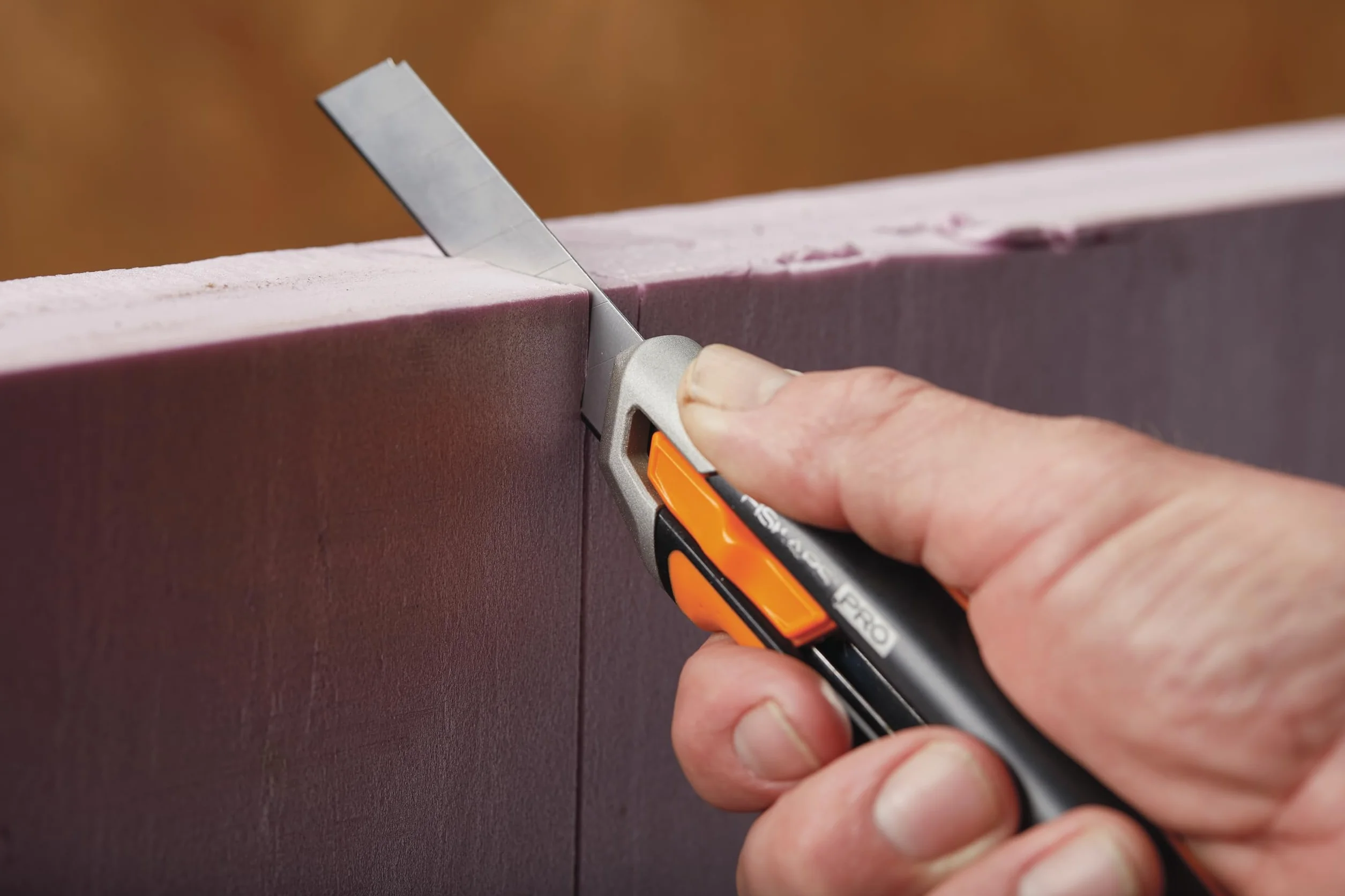 Fiskars Nóż segmentowy 16,5 cm CarbonMax Stal nierdzewna czarny pomarańczowy
