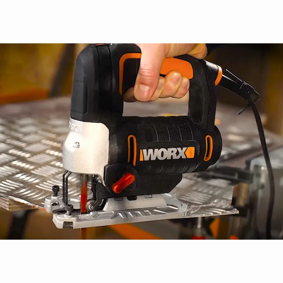 WORX WX478.1 wyrzynarka 650 W – wyrzynarka wahadłowa z elektroniką obrotową do precyzyjnego cięcia drewna, metalu i PCW – z walizką na narzędzia