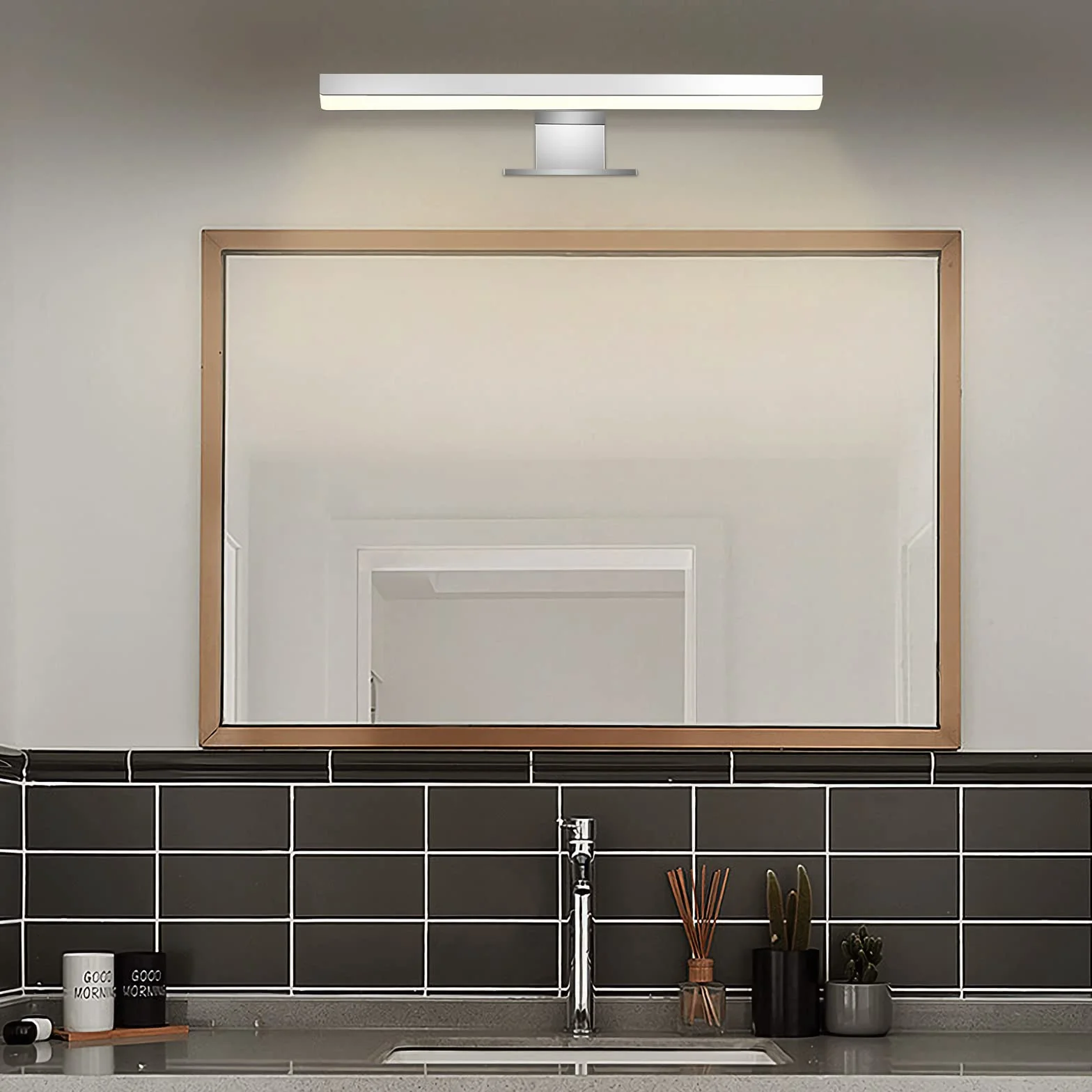 ERWEY 2 w 1 lampa LED do lustra, IP44, lampa łazienkowa, neutralna biel, oświetlenie do makijażu, do łazienki, 230 V, szafka z lustrem, lampa montażowa, lampa ścienna (30 cm, 4000 K, 5 W)