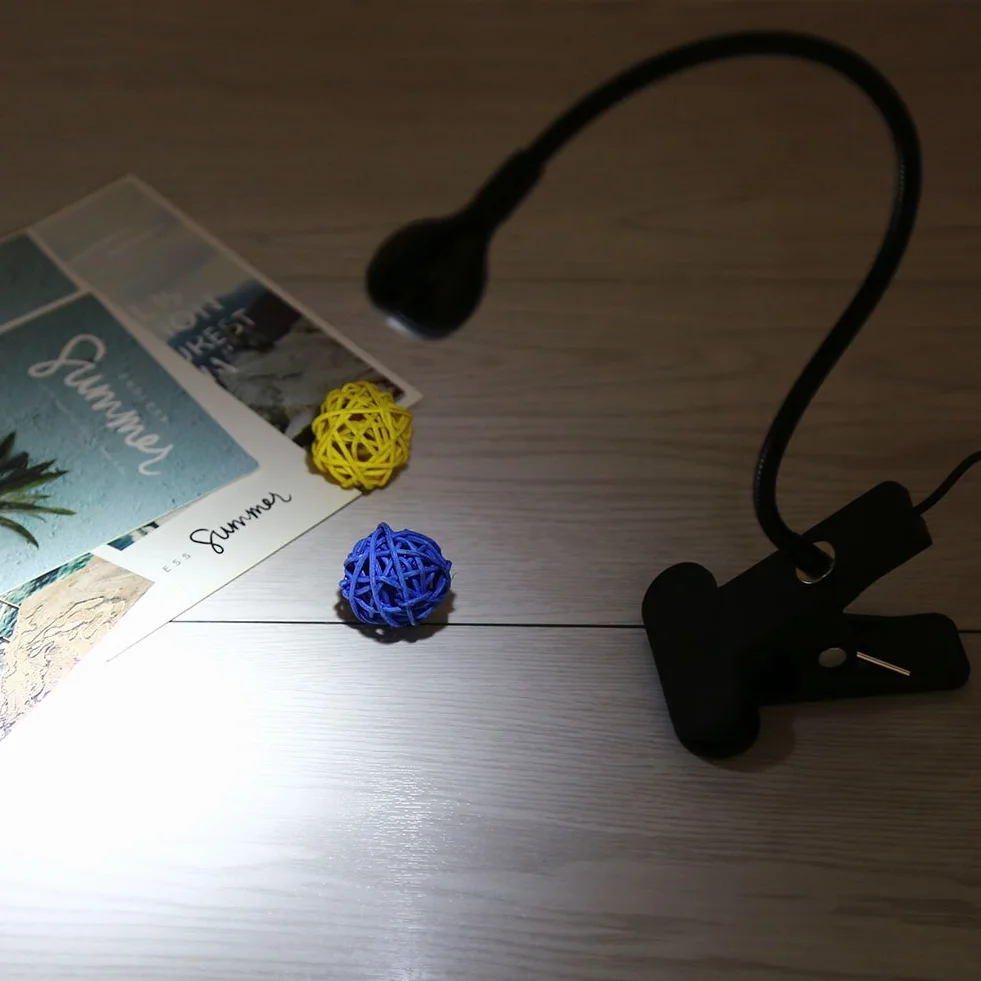 Nowa, Elastyczna Lampka z Klipsem na Gęsiej Szyi, Lampka Stołowa LED USB, Lampka do Czytania, Przenośna Lampa Stołowa do Komputera, z Klipsem, Zimna Biel 1W (BLACK)