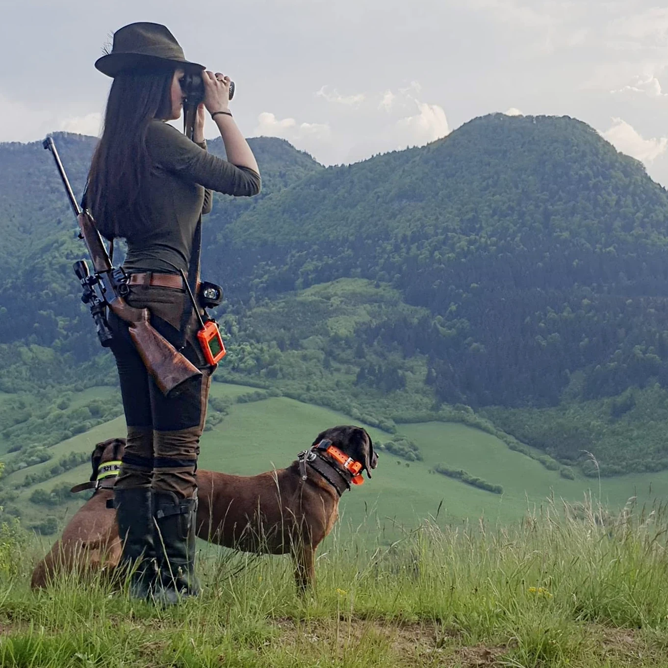 DOGTRACE GPS X30B lokalizator psów, na polowanie, do 13 psów, z torbą, pomarańczowy