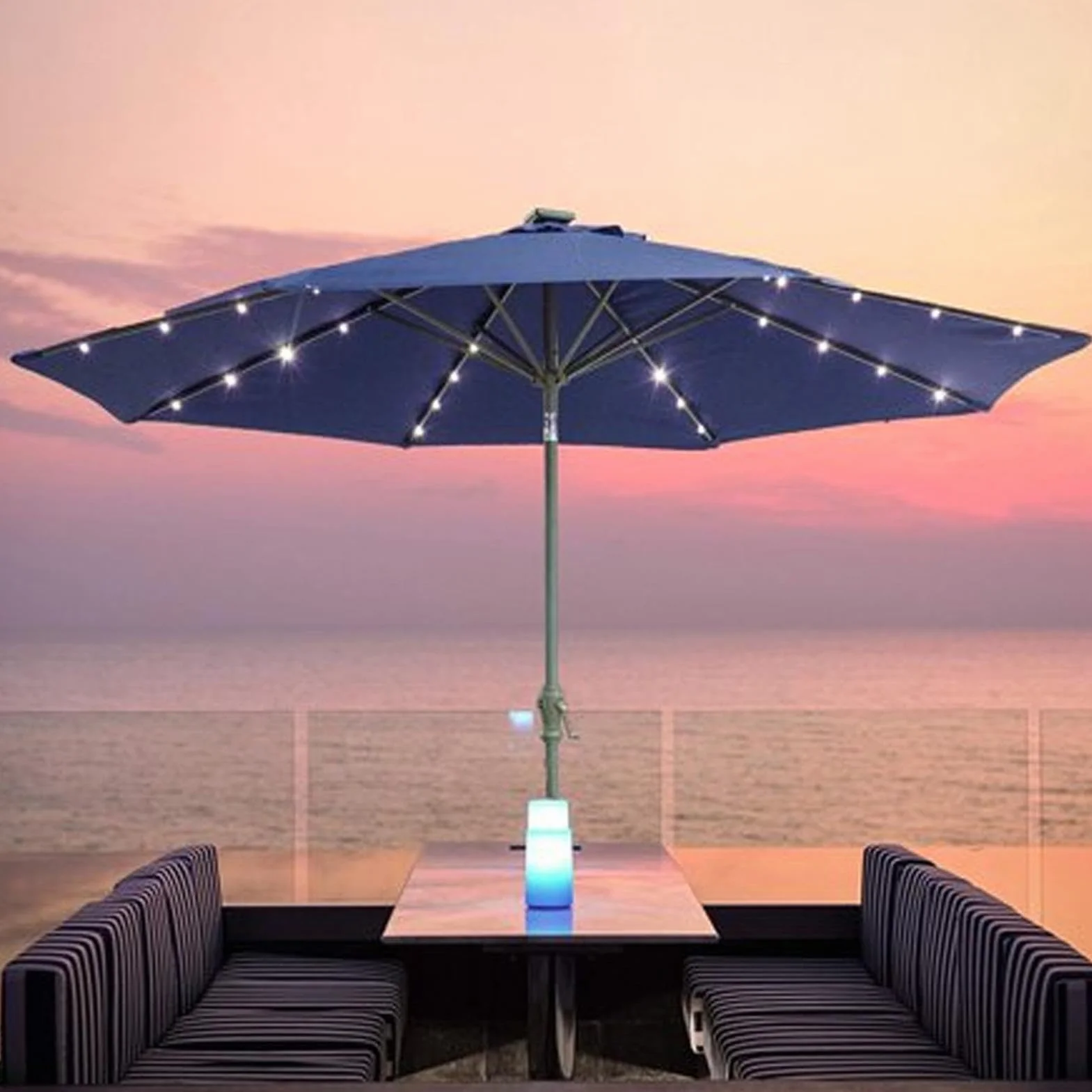 JINGLING Parasol przeciwsłoneczny z 104 solarnymi diodami LED, osłona wisząca na płozach z 8 trybami jasności – dekoracyjny parasol do użytku na zewnątrz jest odporny na wszystkie warunki