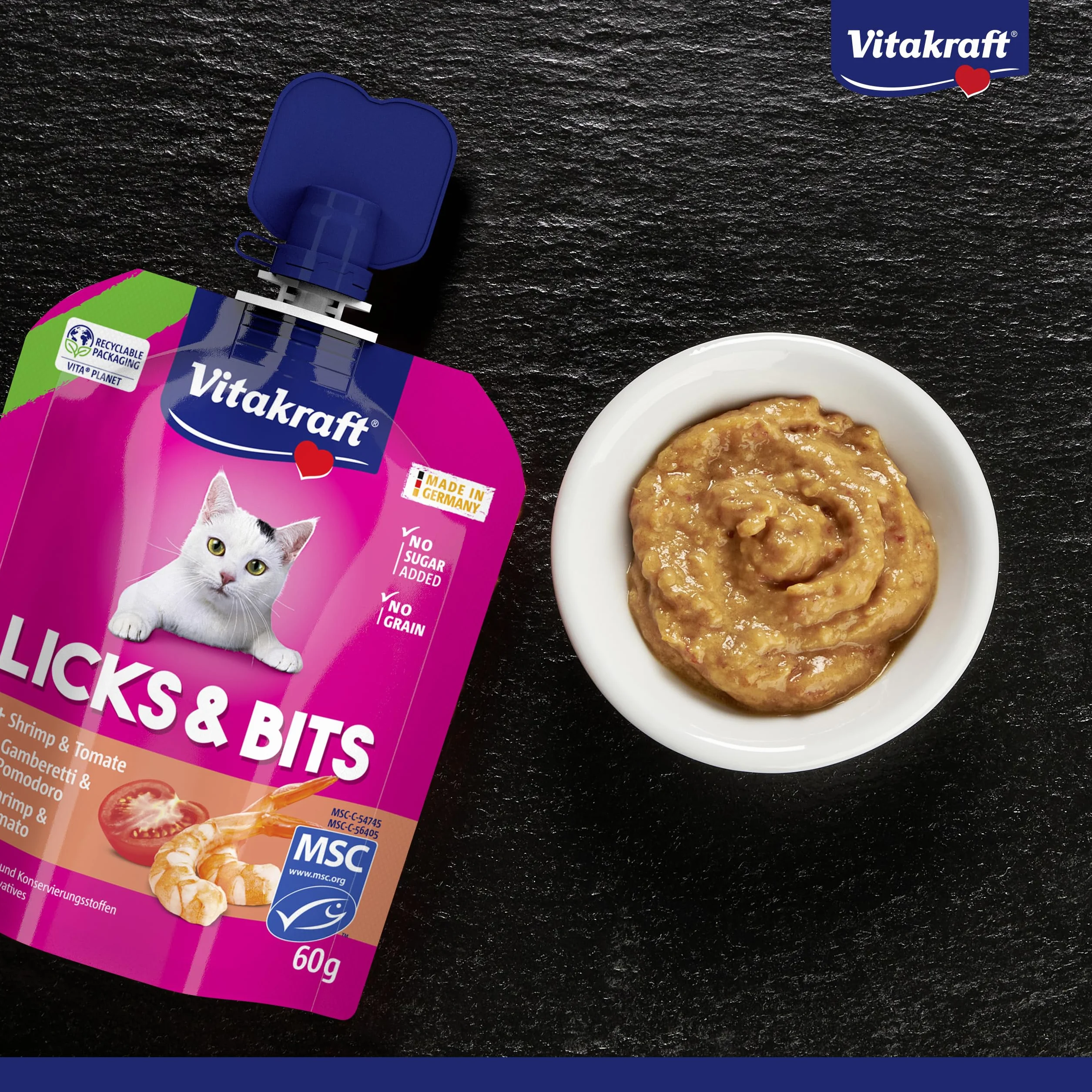 Vitakraft Licks & Bits, miękki krem z kawałkami w formacie zgniatania, z krewetkami i pomidorami, możliwość ponownego zamknięcia, bez dodatku cukru (1 x 60 g)