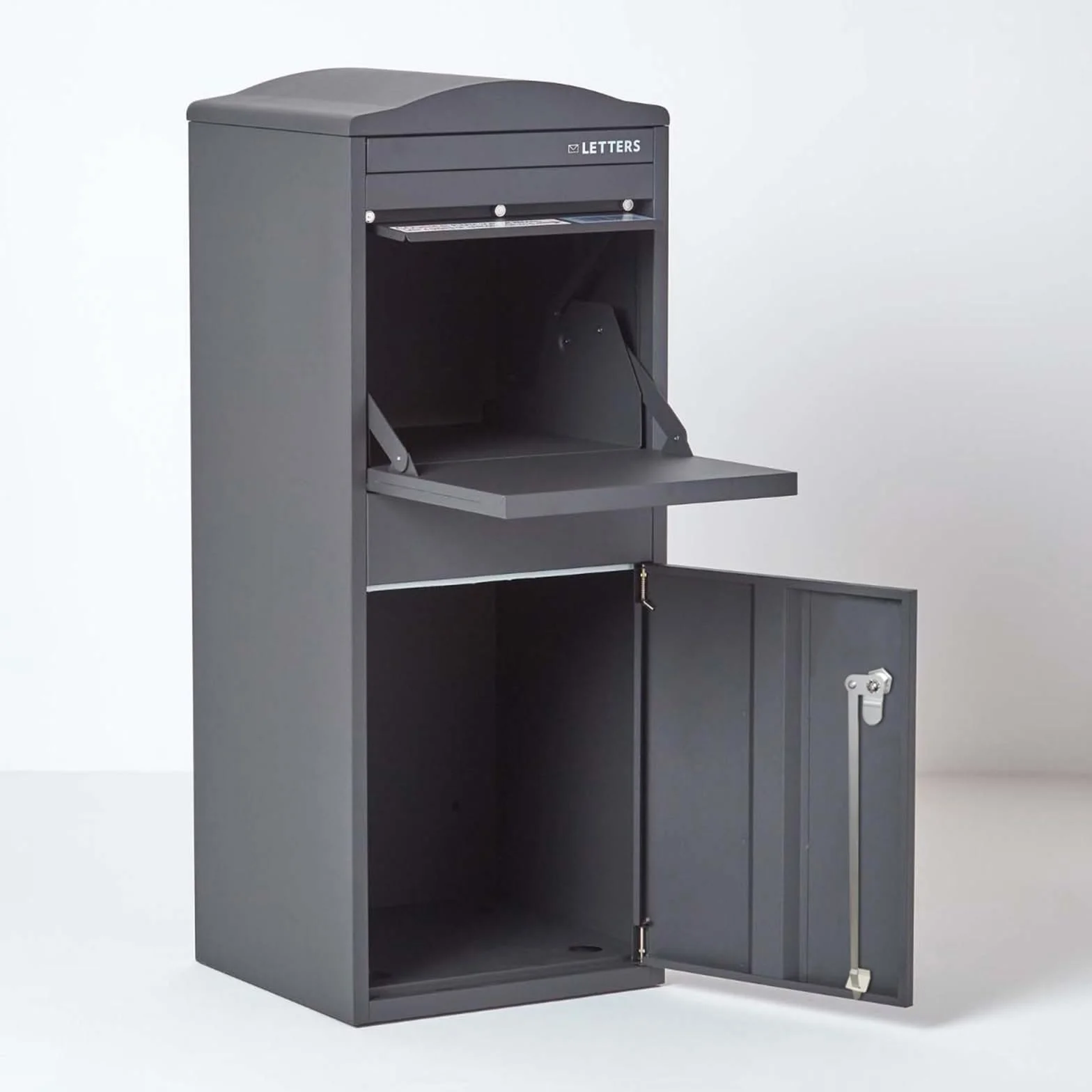 SMART PARCEL BOX Duża skrzynka na paczki na zewnątrz, odporna na warunki atmosferyczne, szara skrzynka dostawcza, zakrzywiona góra, bezpieczny dostęp z przodu, trwała stal ocynkowana, zamykana na