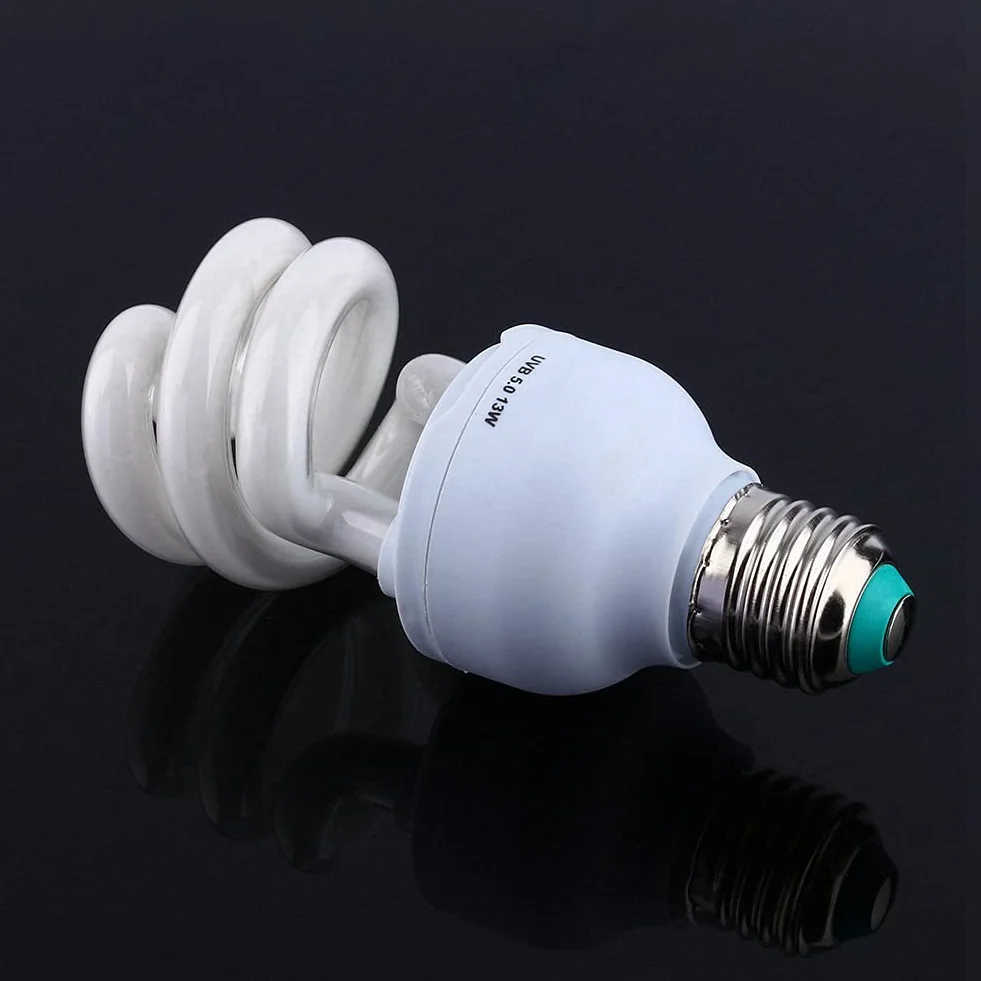 13W UVB 5.0, E27 Baza Energooszczędna Żółw Terrarium Terrarium Lampy REPTILE Żarówka UV, Wydajna do 50 cm, Symuluje pustynię, dostarcza promienie wapnia