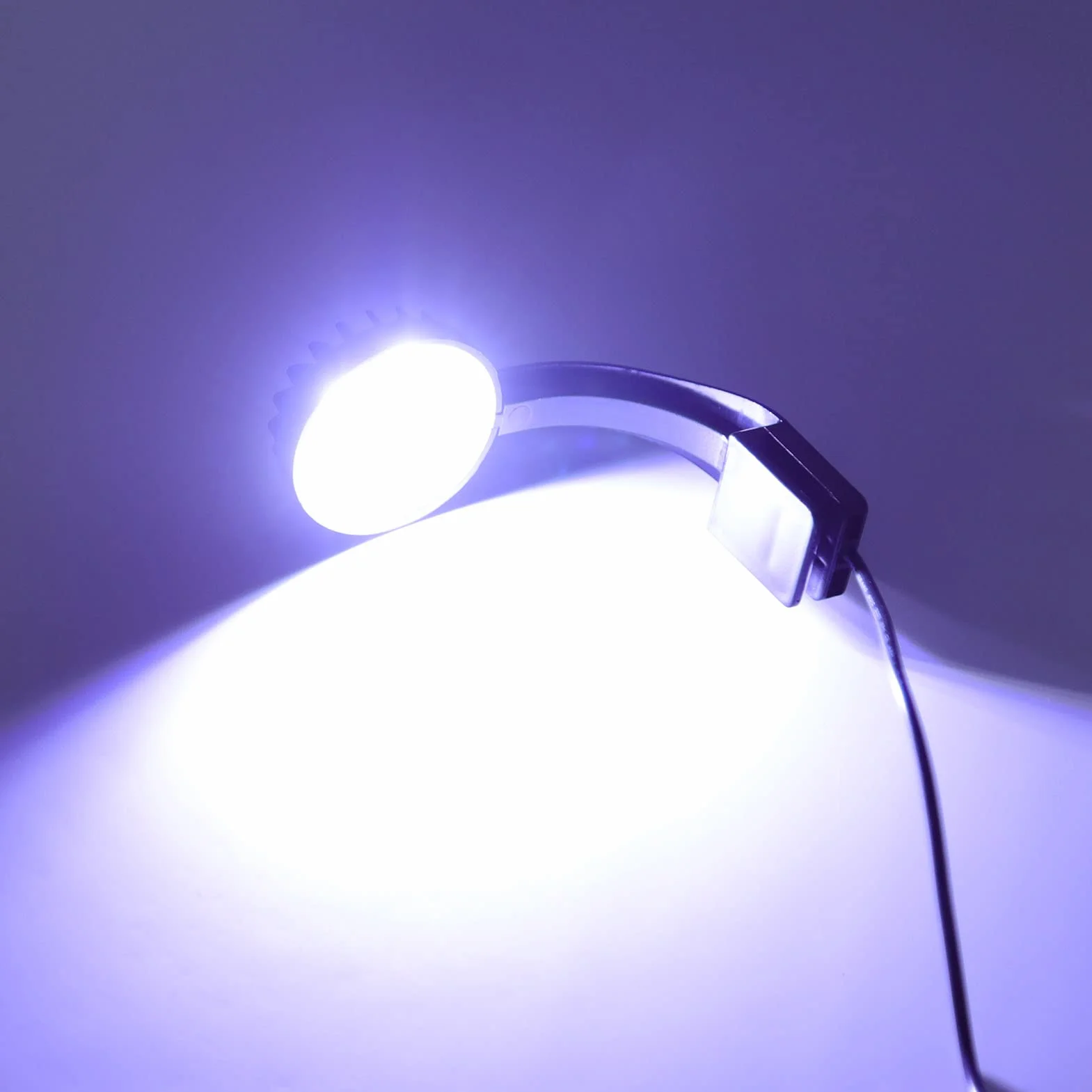 Lampka LED do Akwarium o Mocy 5 W, Wysoka Jasność, Lampa Klipsowa o Pełnym Działaniu, z Oddzielnym Wyłącznikiem Zasilania, Wielofunkcyjna do Akwariów o Pojemności