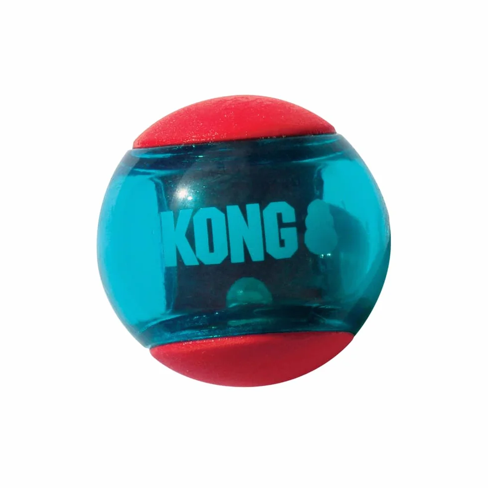 KONG Squeezz Action Ball Red Multi Textured piszczak interaktywna zabawka dla psów