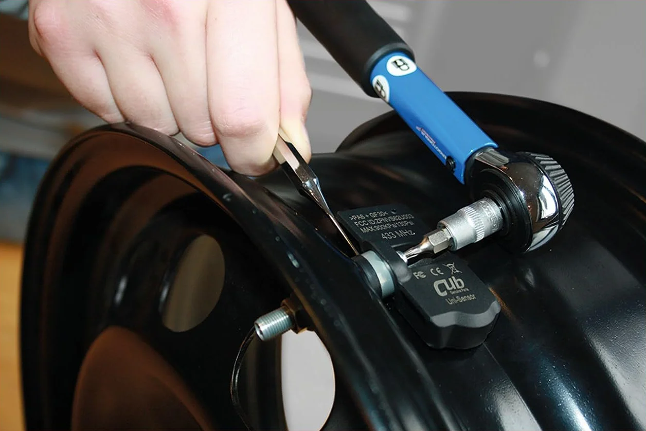 KS Tools wybijak zawleczek 8-krawędziowy chromowany Ø 2mm