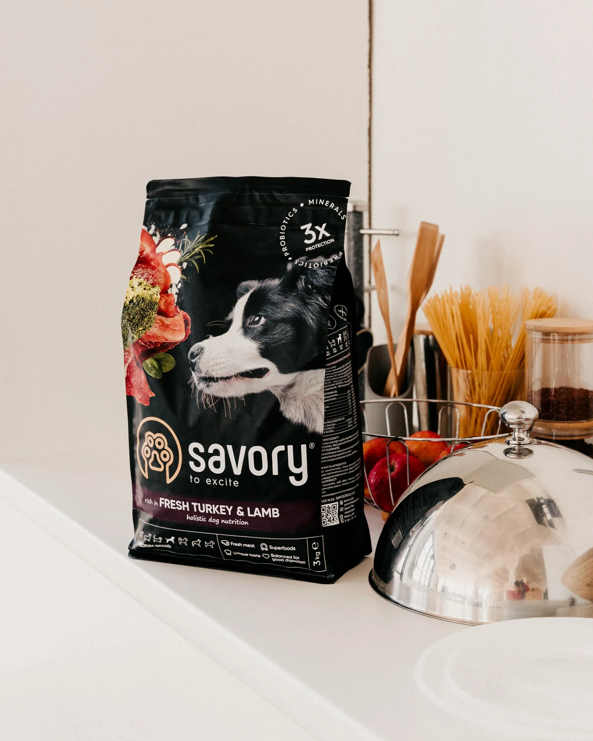 Savory - Sucha Karma dla Psów - Suchy Pokarm - Średnie Rasy - Indyk & Jagnięcinaa - na Bazie Świeżego Suszonego Mięsa, z wit. A, D3, E, C - 2 Szt. (2 x 3 kg)