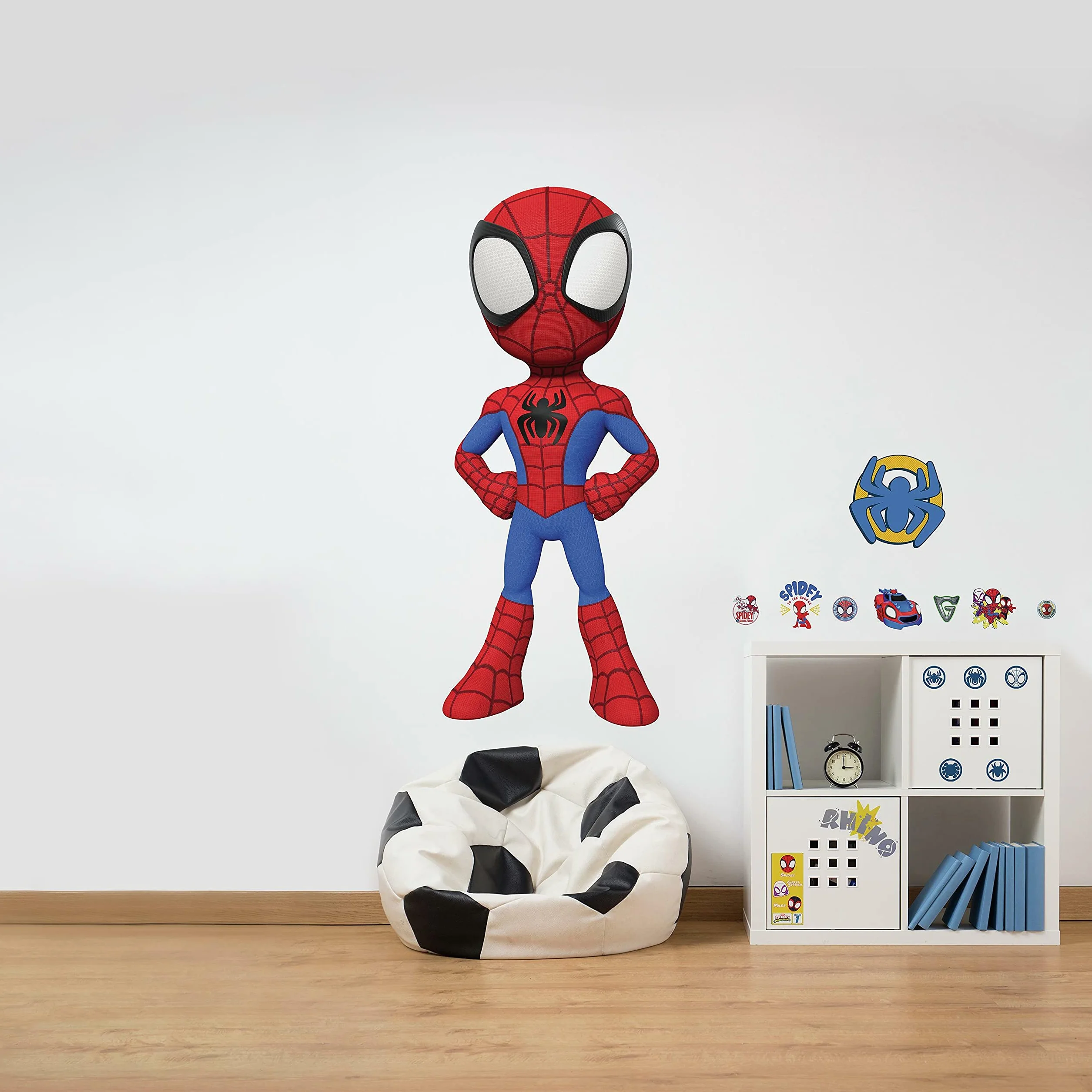 Marvel RoomMates Gigantyczna naklejka Spidey i jej fantastyczni przyjaciele repozycjonowalne czerwony żółty niebieski zielony pomarańczowy fioletowy
